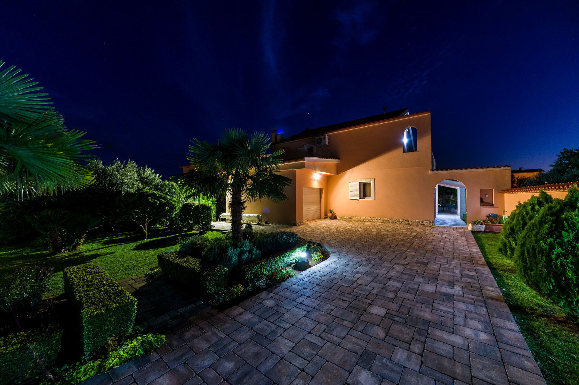Villa ColorFuse with Heated Pool