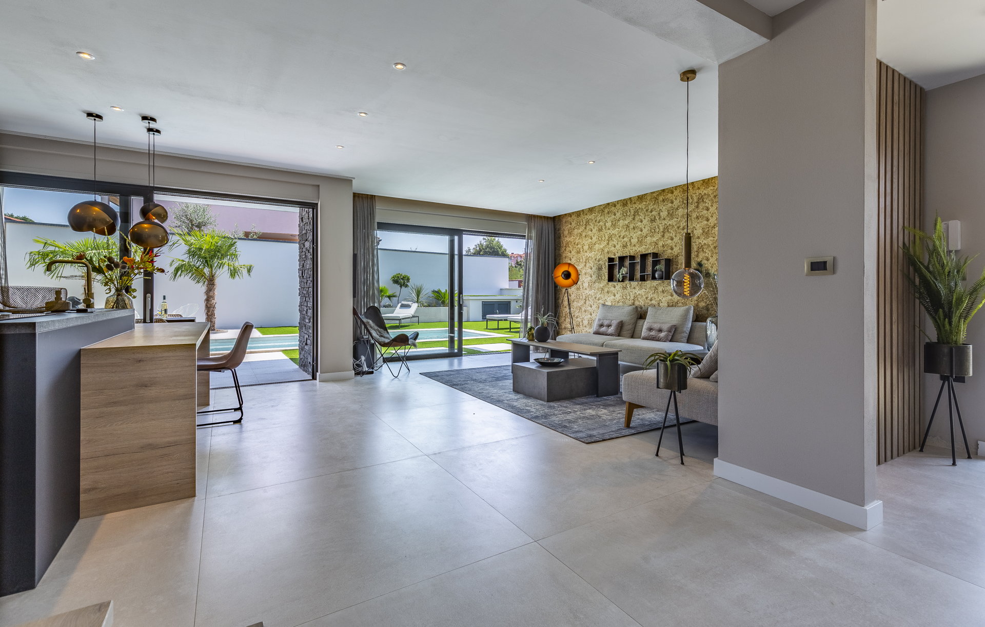 Luxury Villa Xquisite with Pool