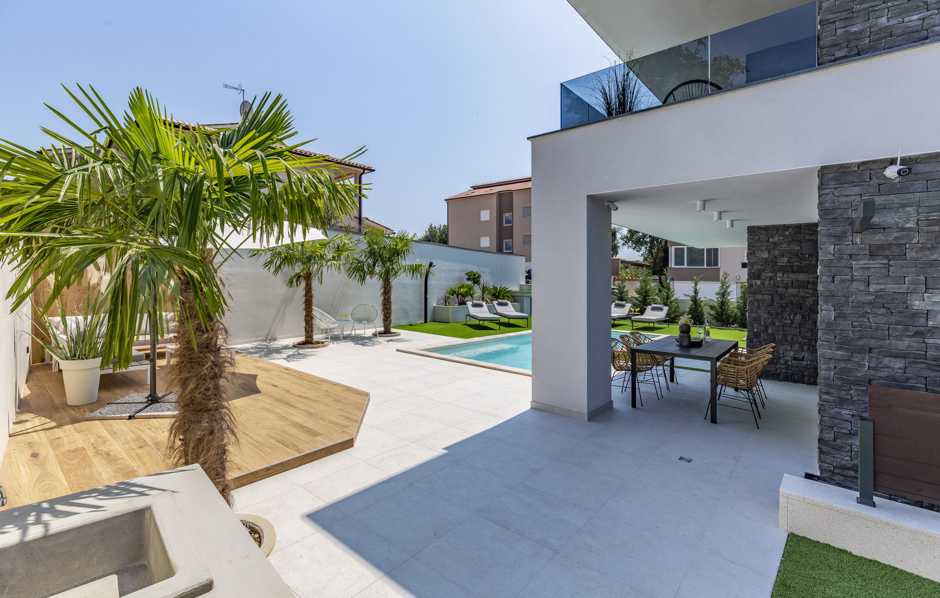 Luxury Villa Xquisite with Pool