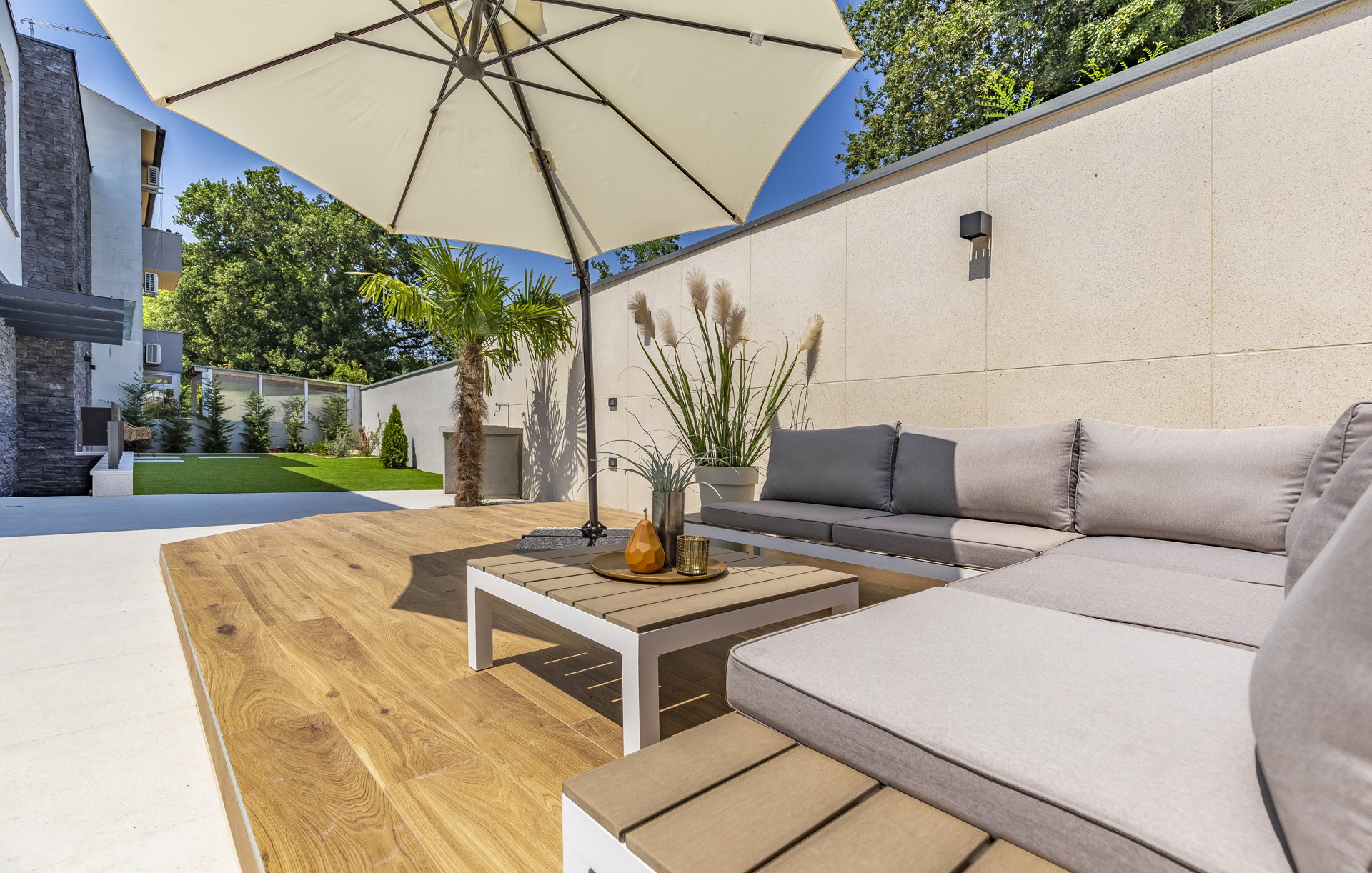 Luxury Villa Xquisite with Pool