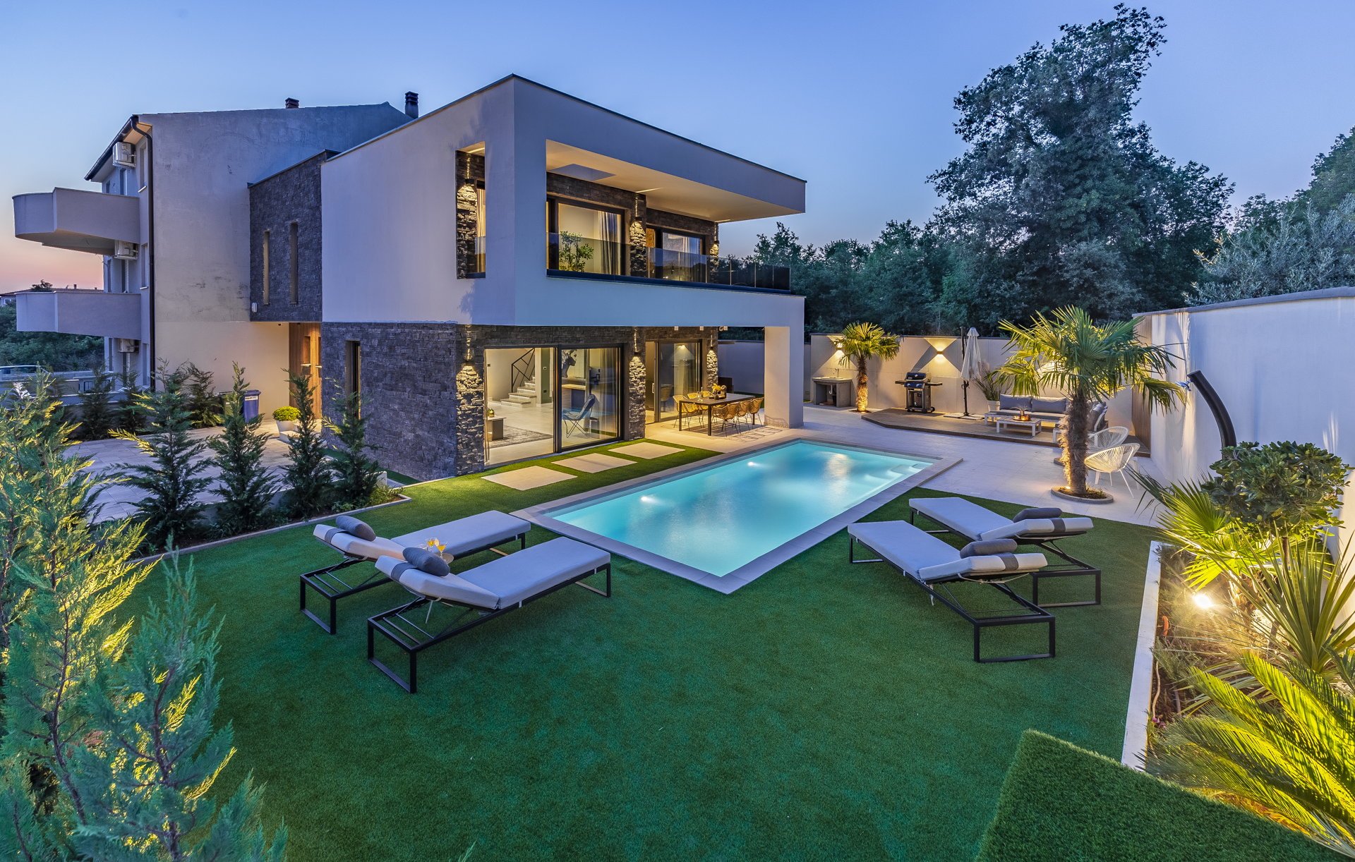 Luxury Villa Xquisite with Pool