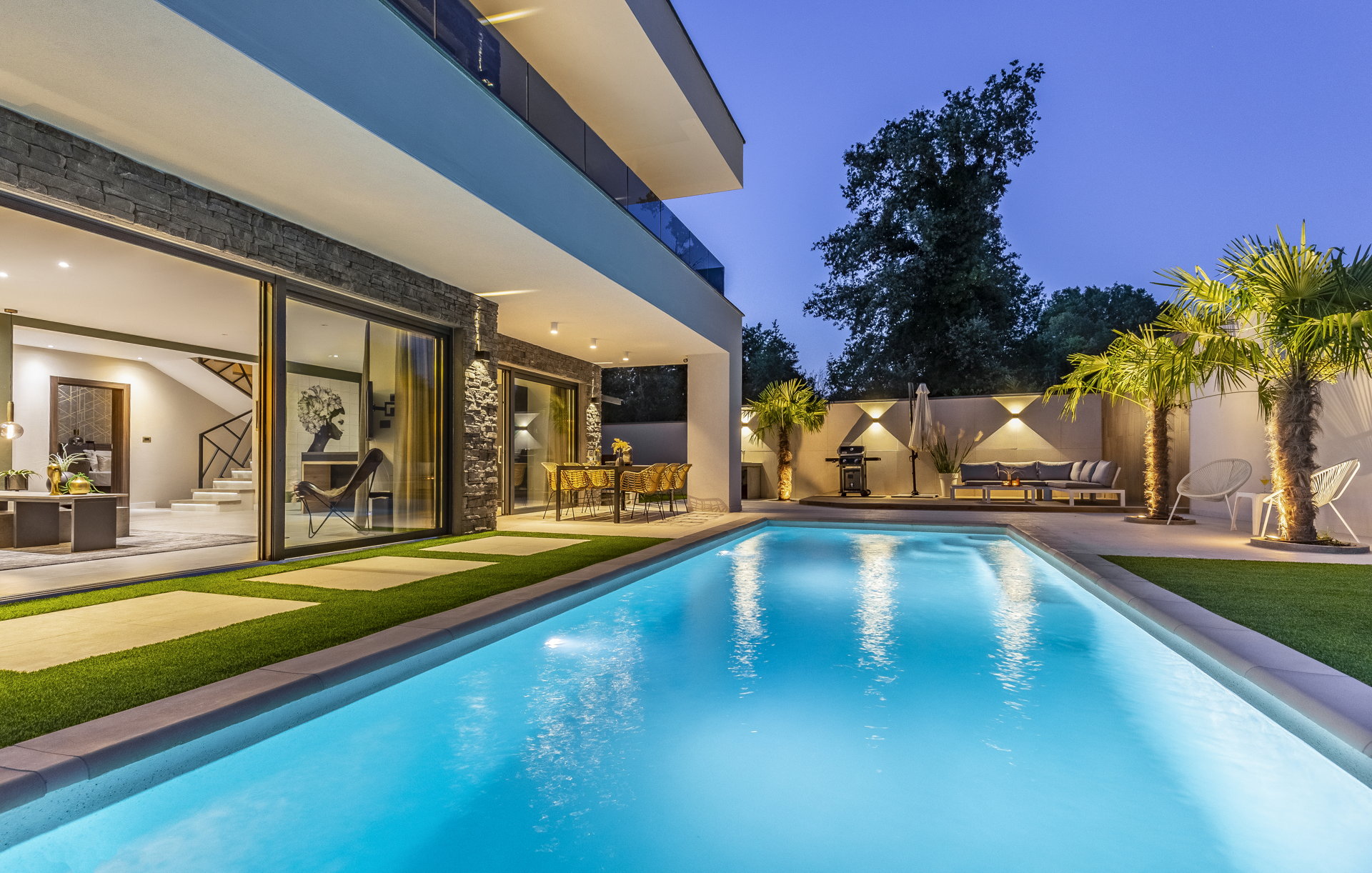 Luxury Villa Xquisite with Pool