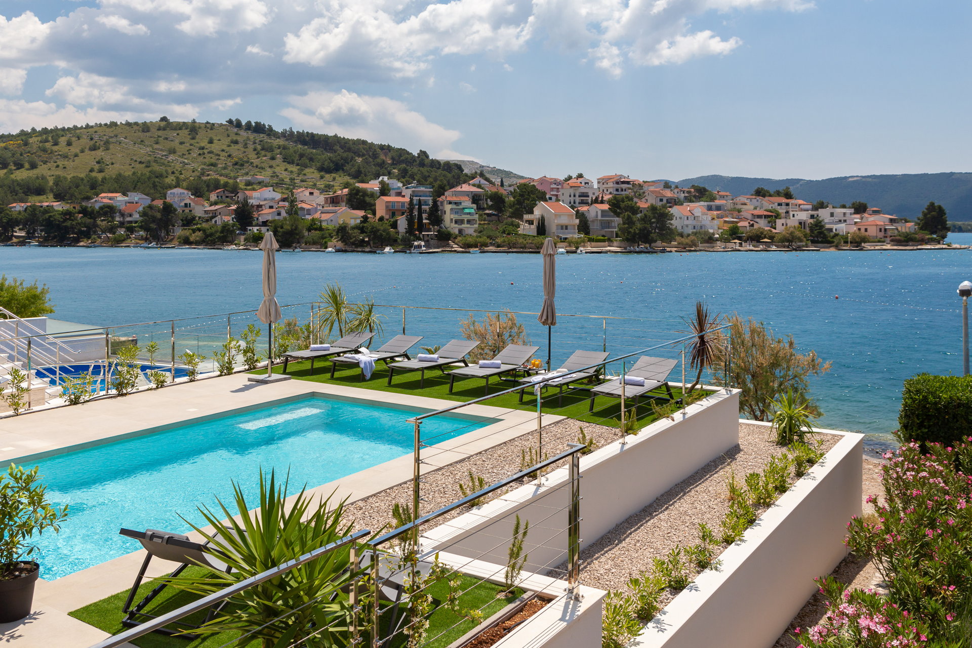 Beachfront Villa Mona Lisa with Pool