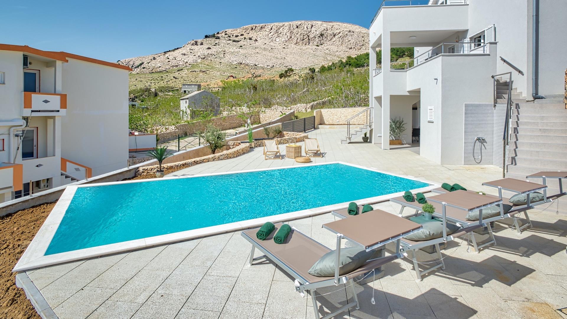Villa Mimosa with Pool