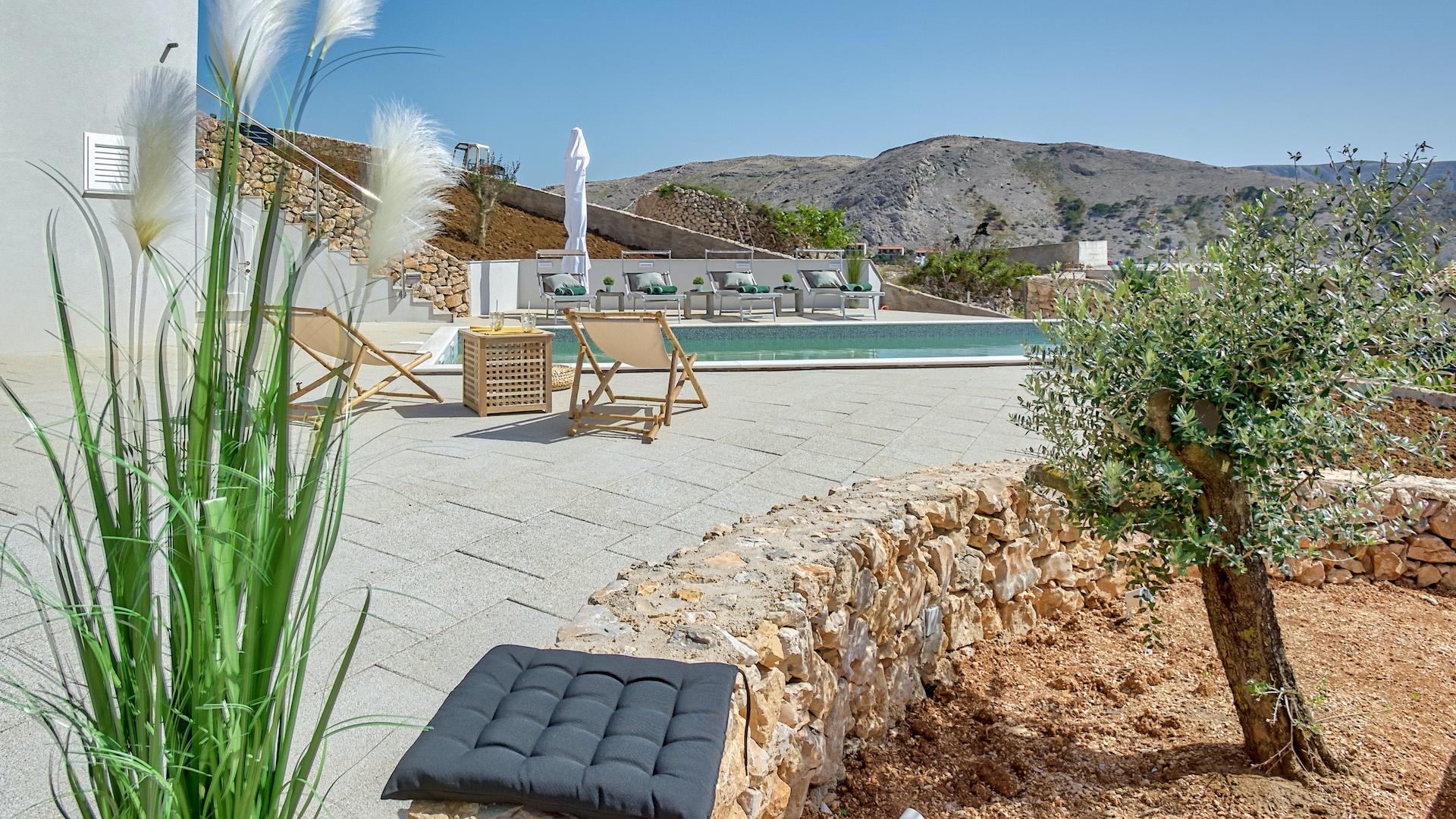 Villa Mimosa with Pool