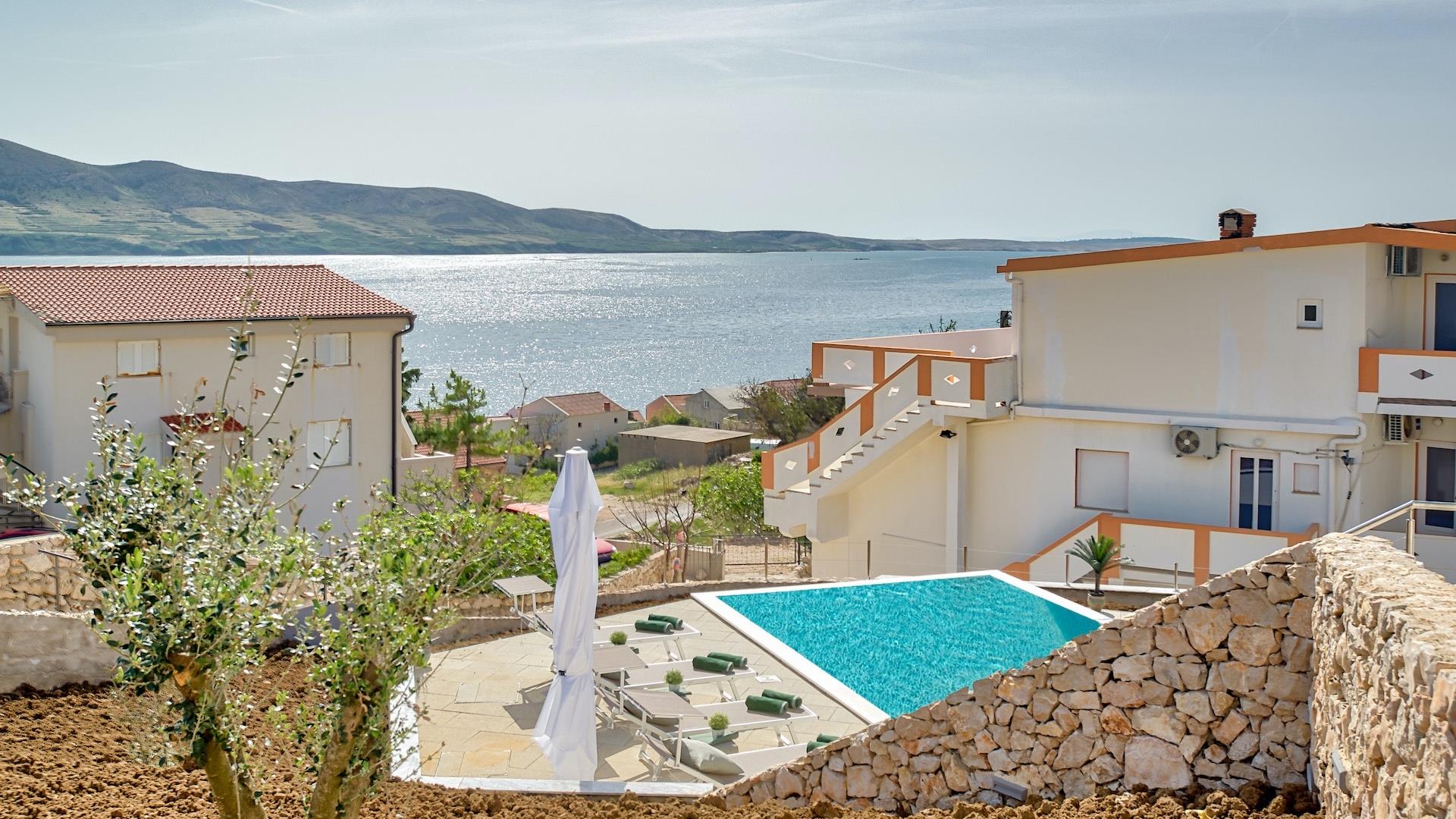 Villa Mimosa with Pool