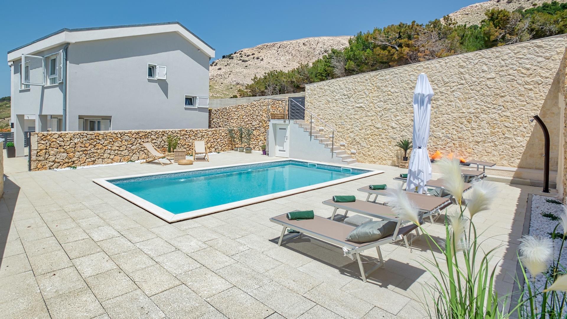 Villa Midina s bazenom