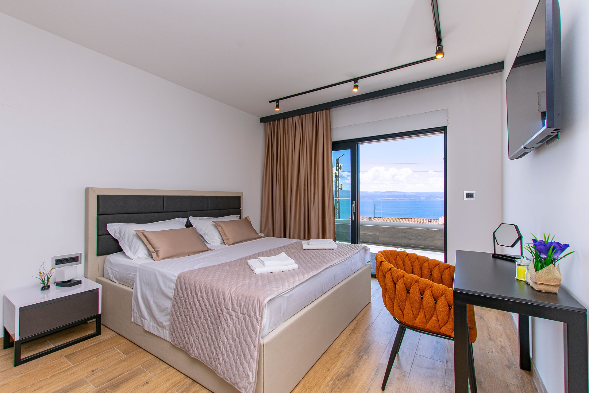 Luxury Villa Grande Aria with Pool