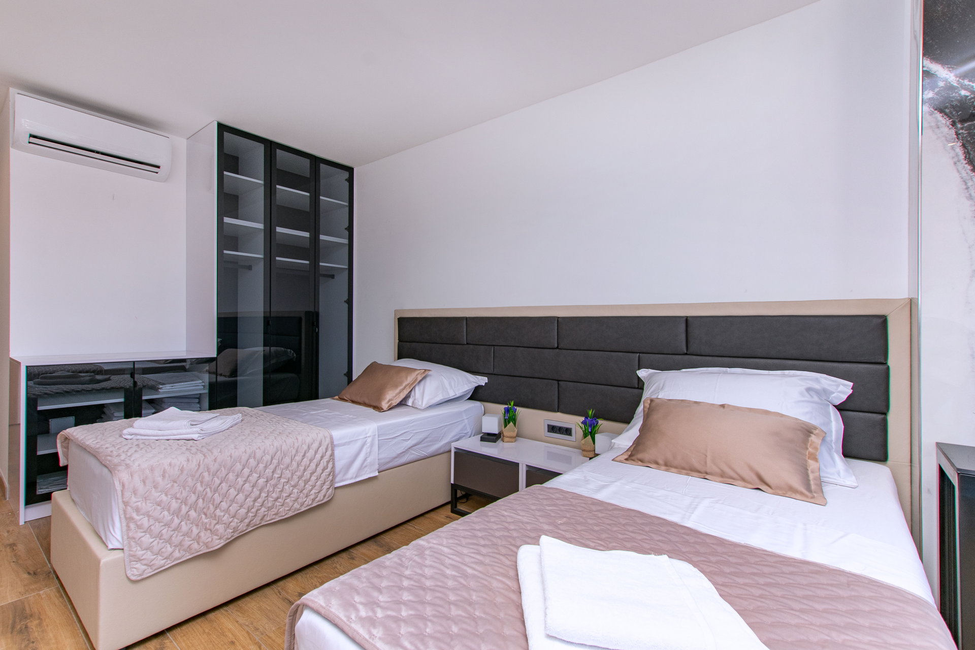 Luxury Villa Grande Aria with Pool
