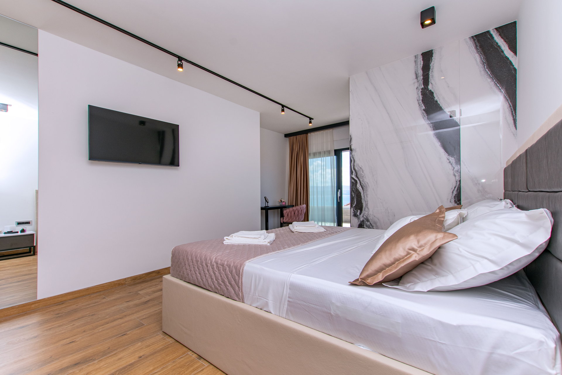 Luxury Villa Grande Aria with Pool
