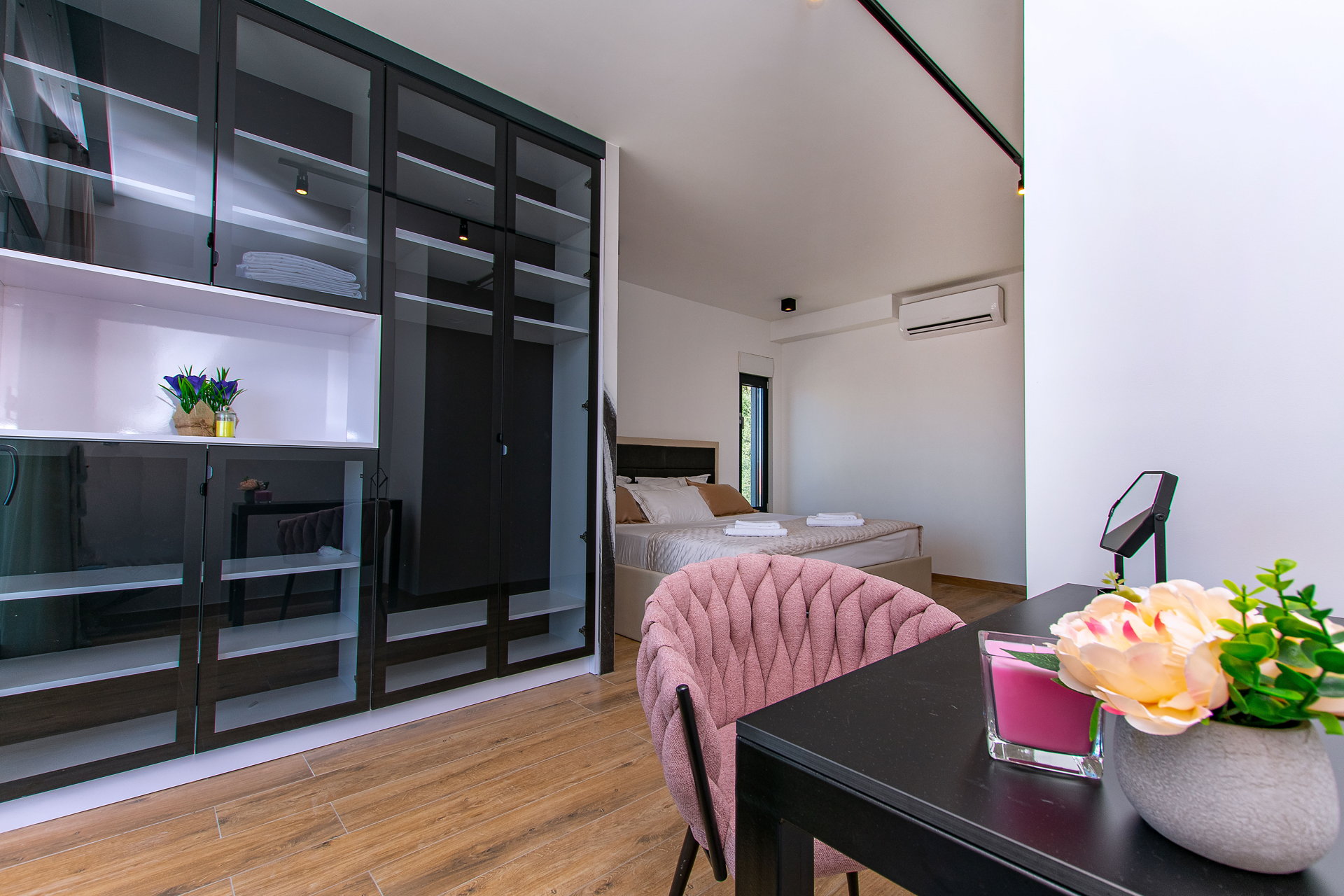 Luxury Villa Grande Aria with Pool