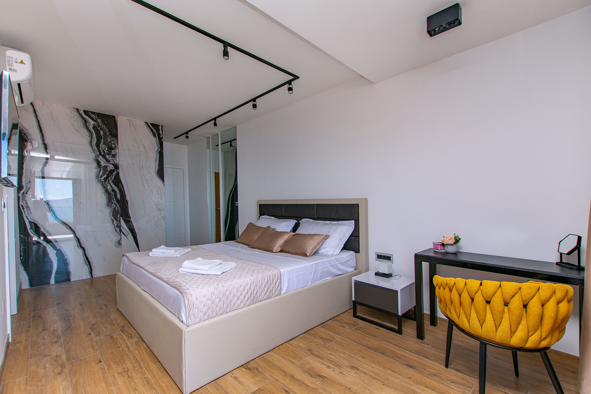 Luxury Villa Grande Aria with Pool