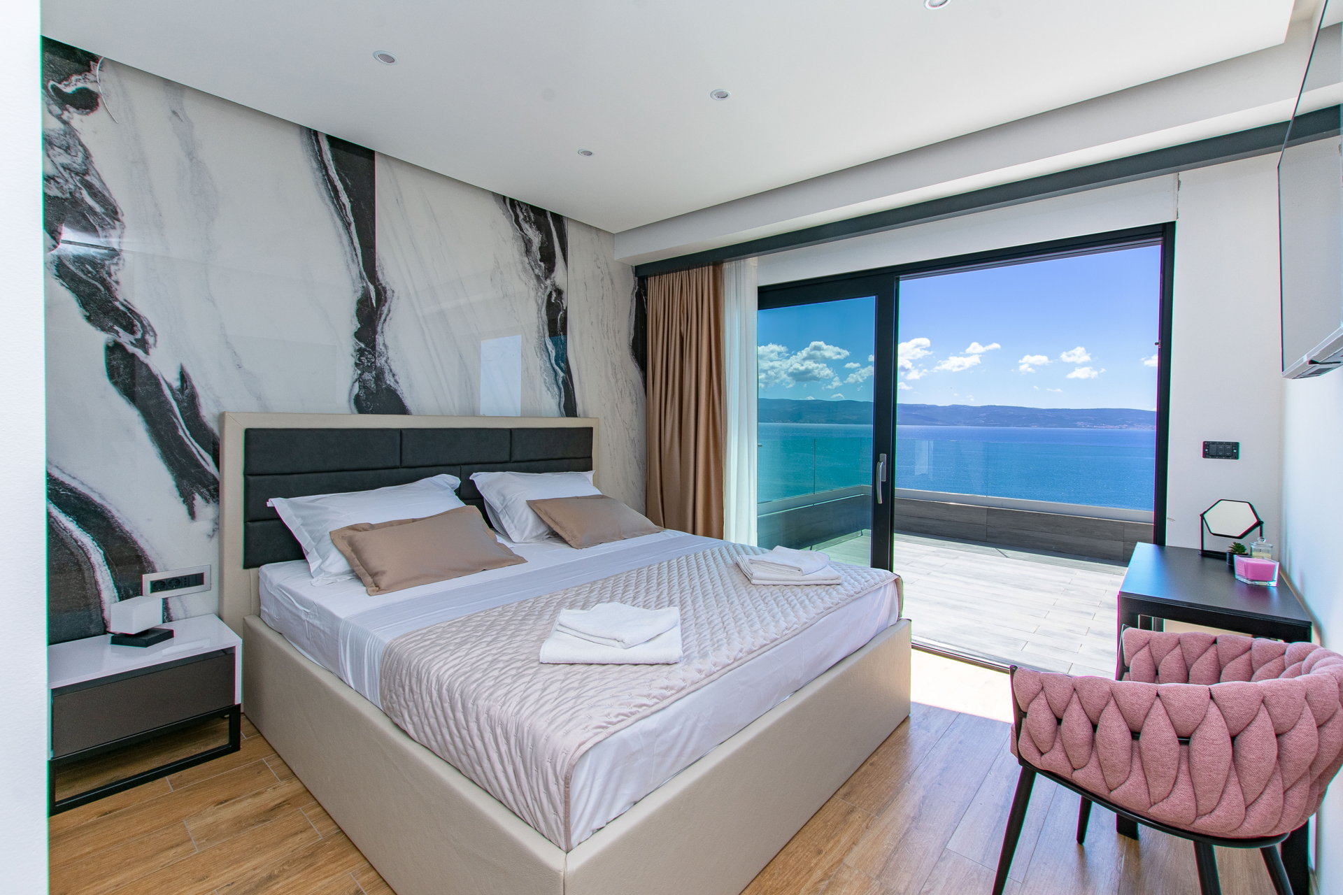 Luxury Villa Grande Aria with Pool