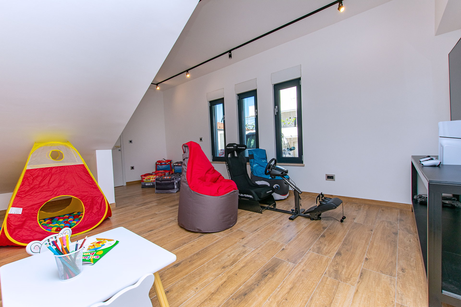 Luxury Villa Grande Aria with Pool