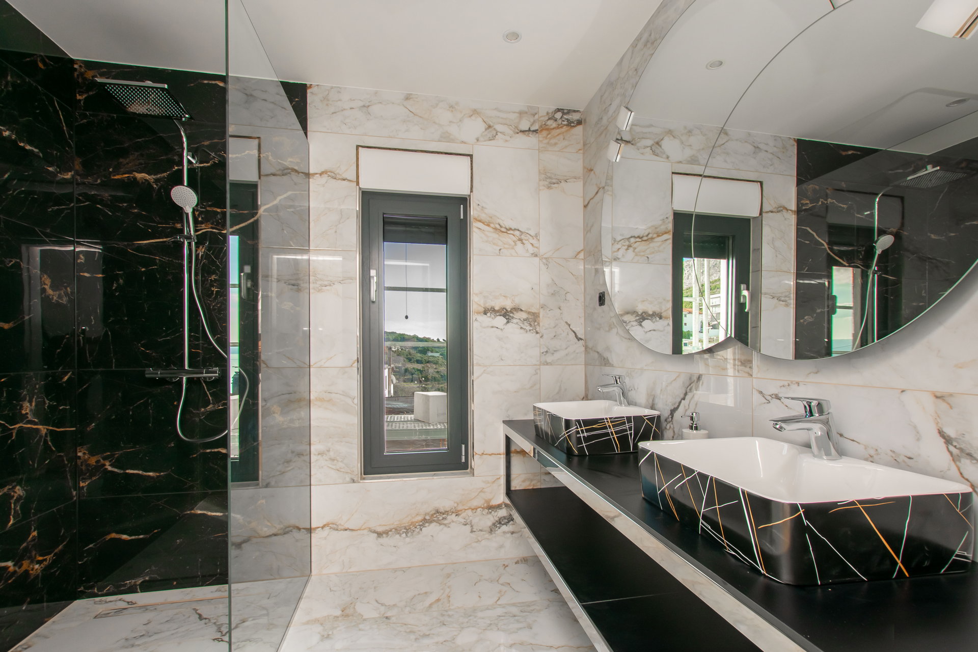 Luxury Villa Grande Aria with Pool