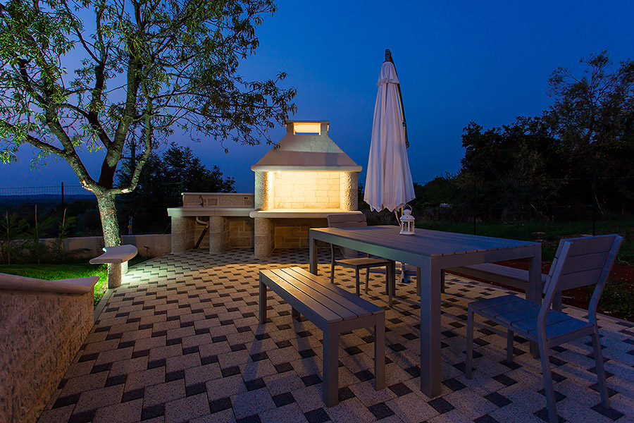 Holiday Home Shine with Pool