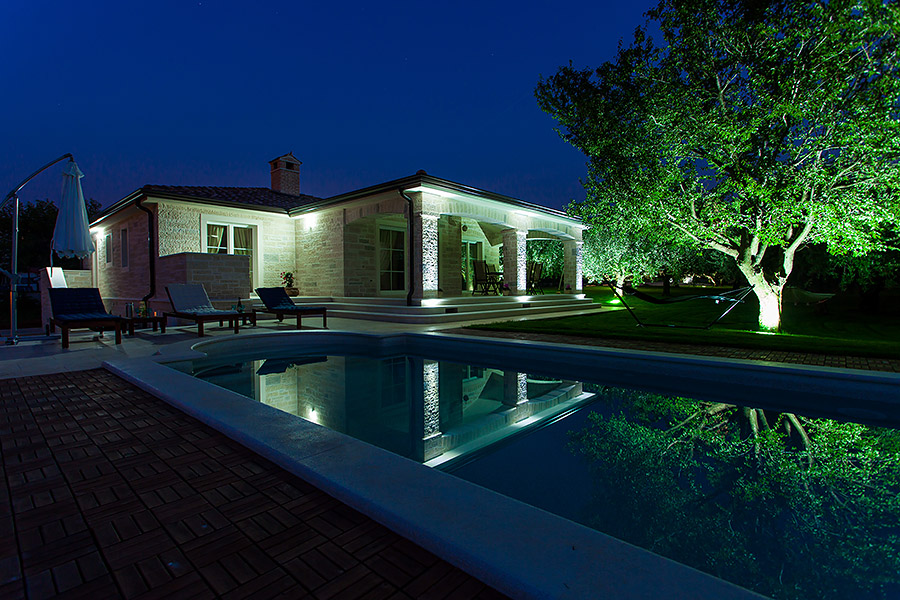 Holiday Home Shine with Pool