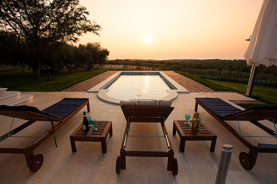 Holiday Home Shine with Pool