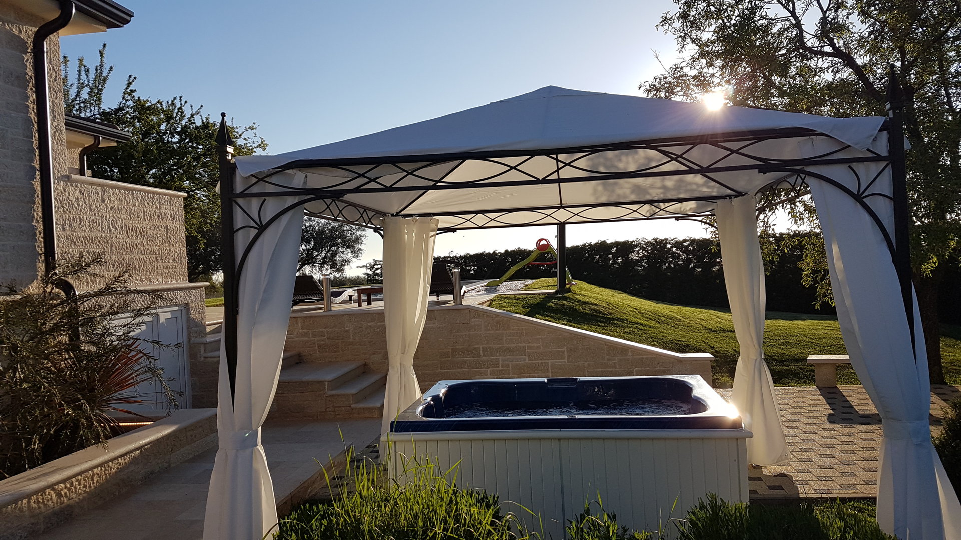 Holiday Home Shine with Pool