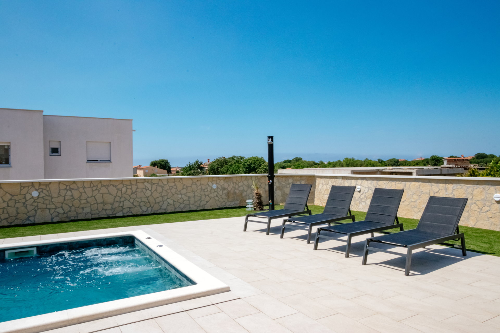 Villa Emerilla with Pool