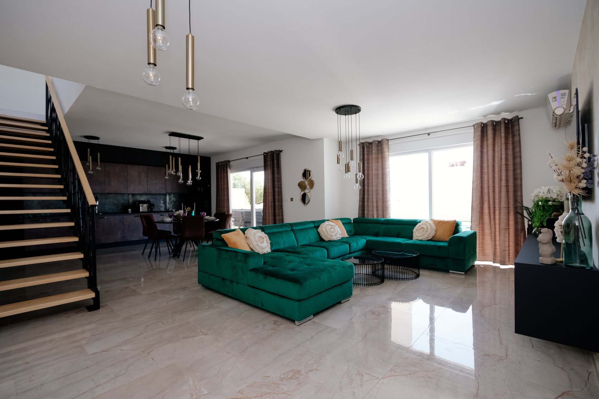 Villa Emerilla with Pool