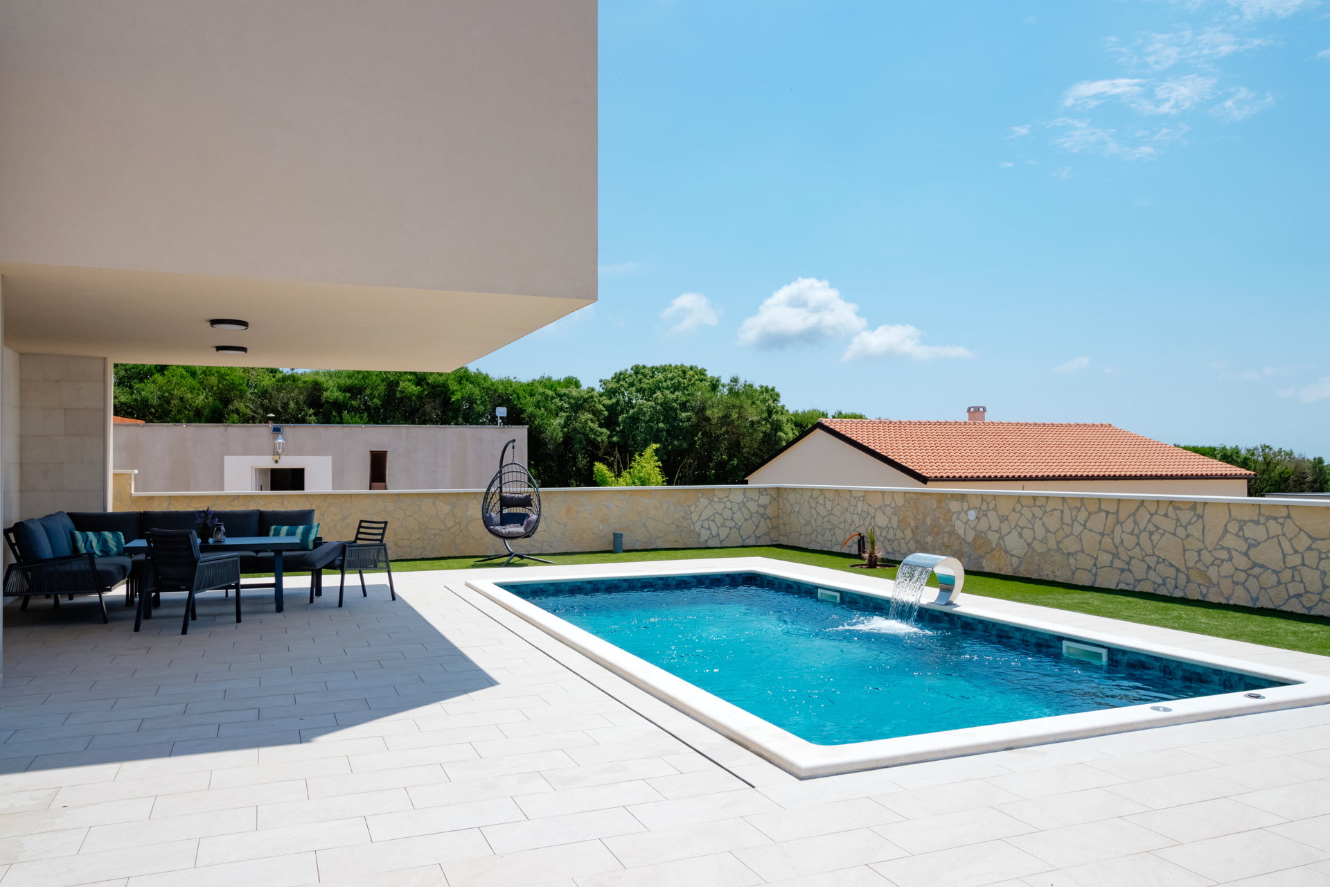 Villa Emerilla with Pool