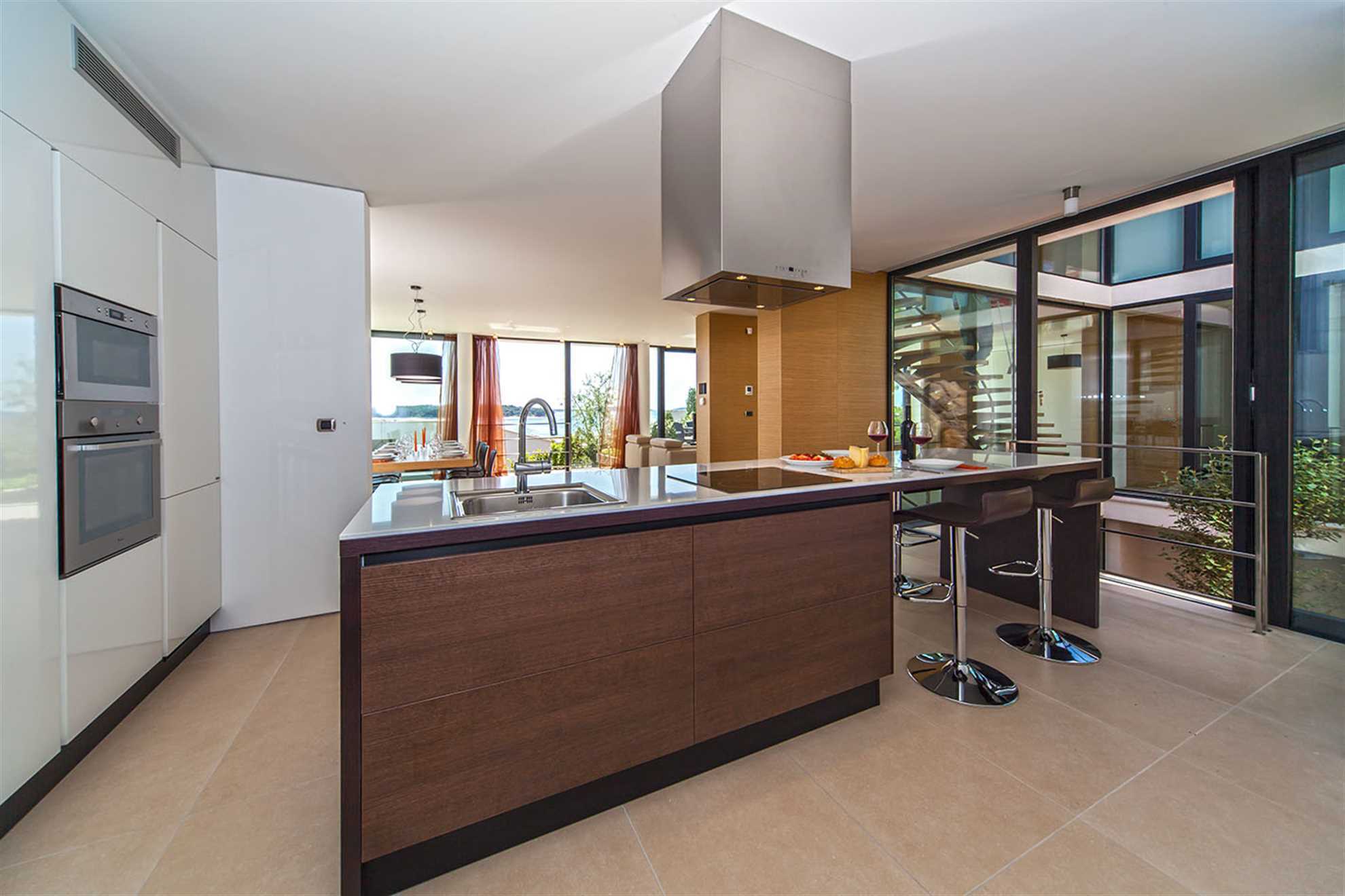 Luxury Residence The Ocean Dream IV