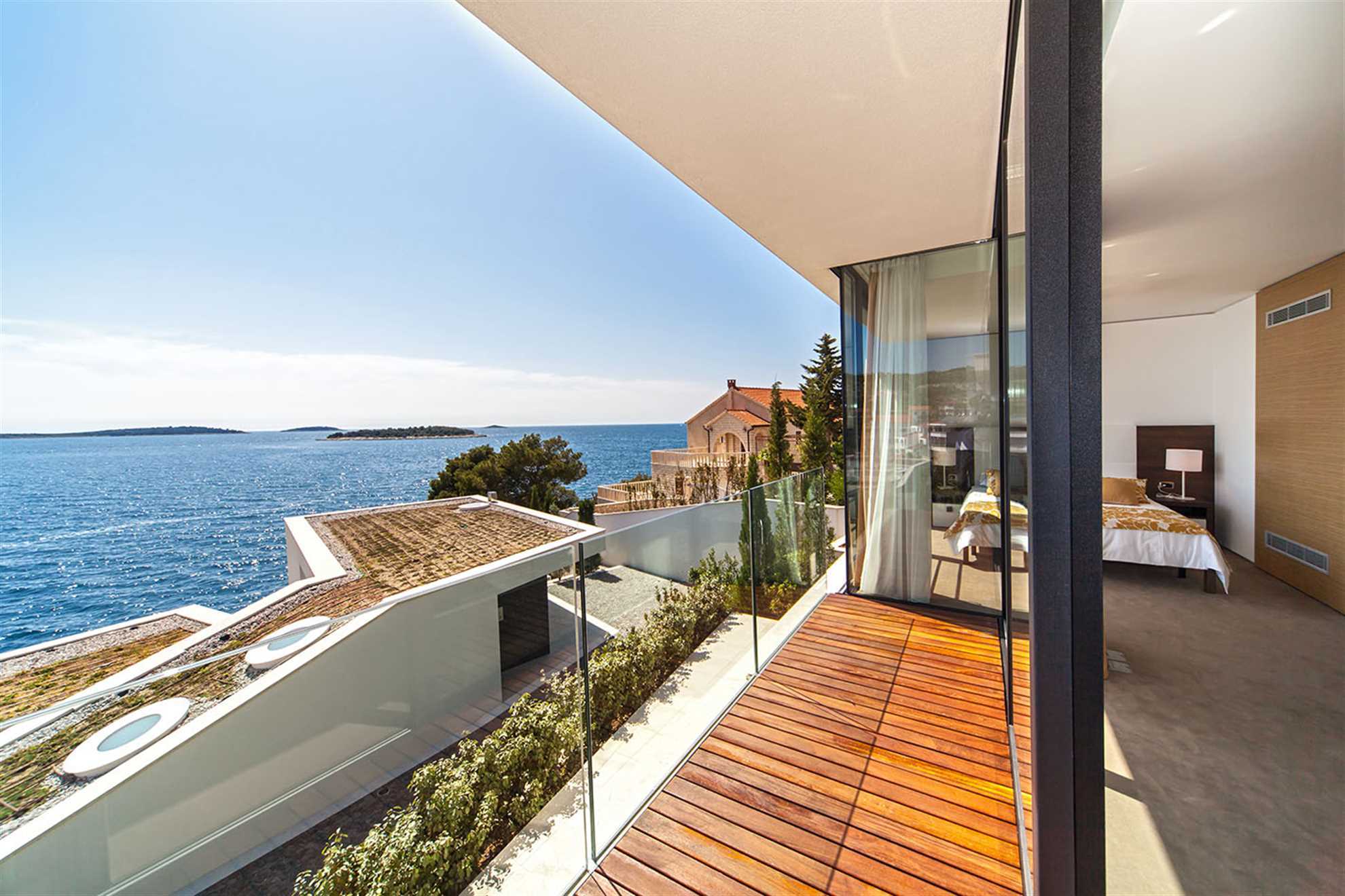 Luxury Residence The Ocean Dream V