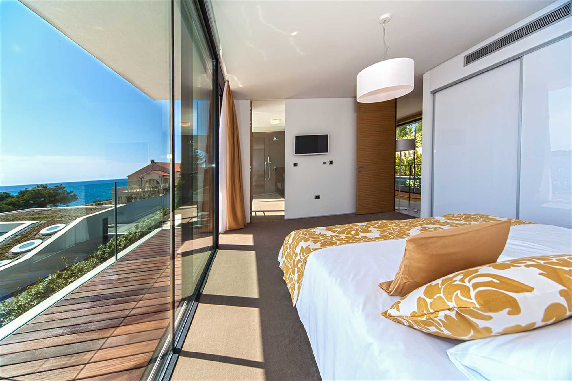 Luxury Residence The Ocean Dream V