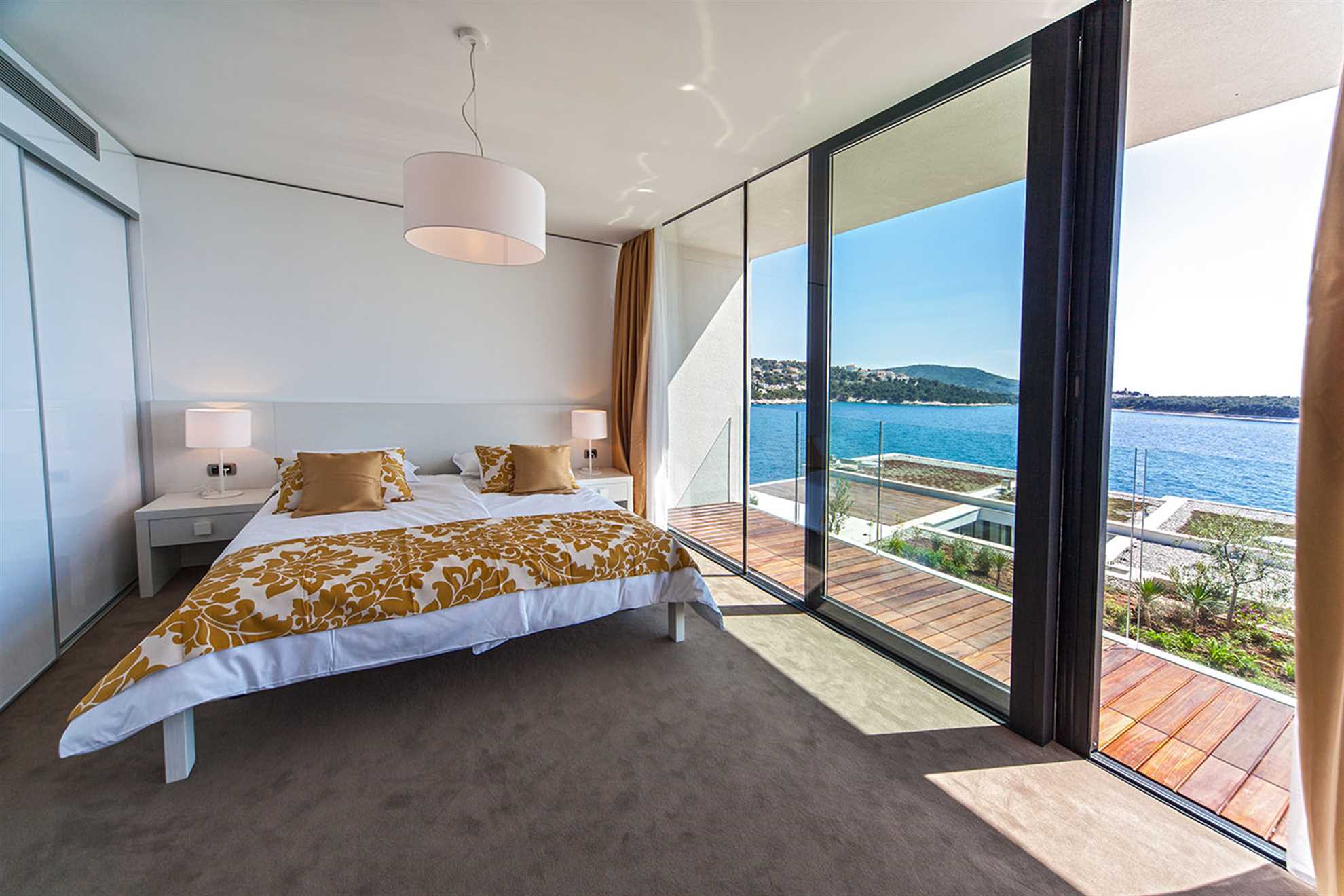 Luxury Residence The Ocean Dream V