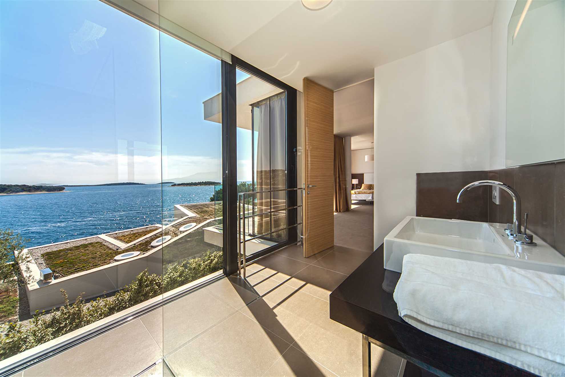 Luxury Residence The Ocean Dream V