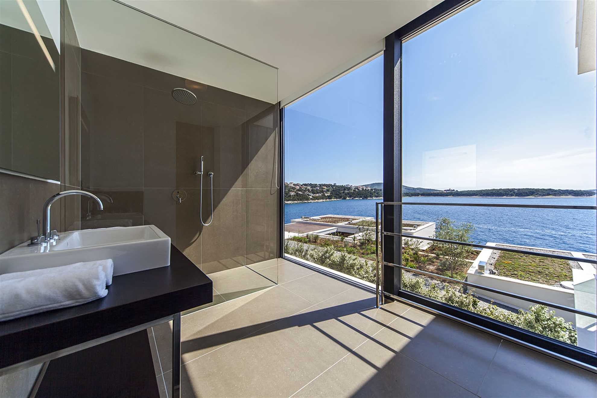Luxury Residence The Ocean Dream V