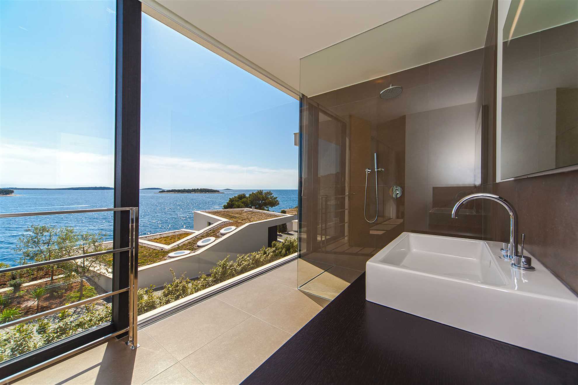 Luxury Residence The Ocean Dream V