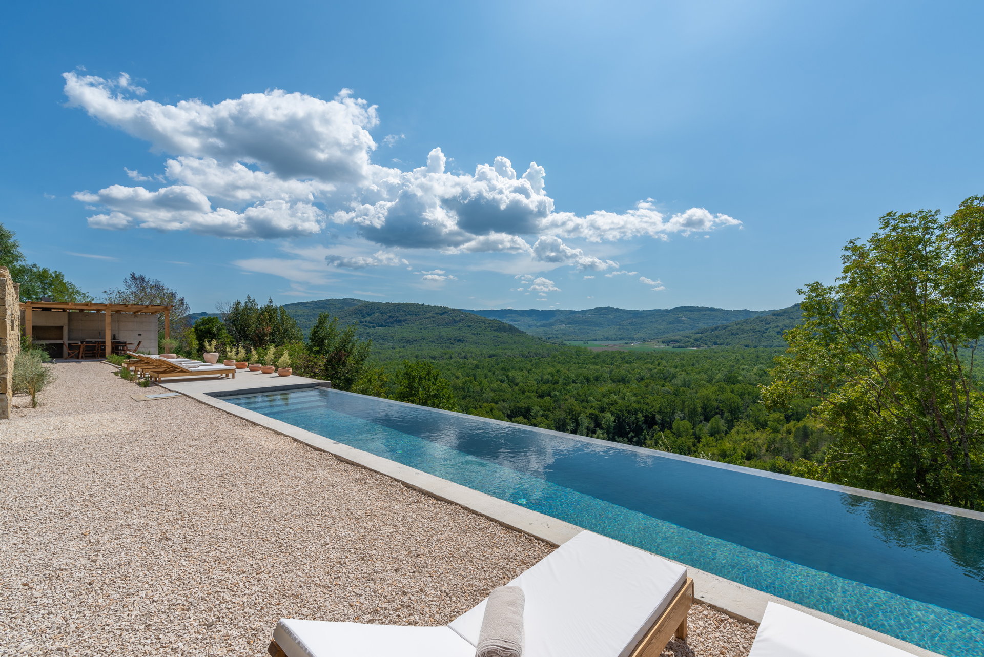 Villa Paradise Found with Pool