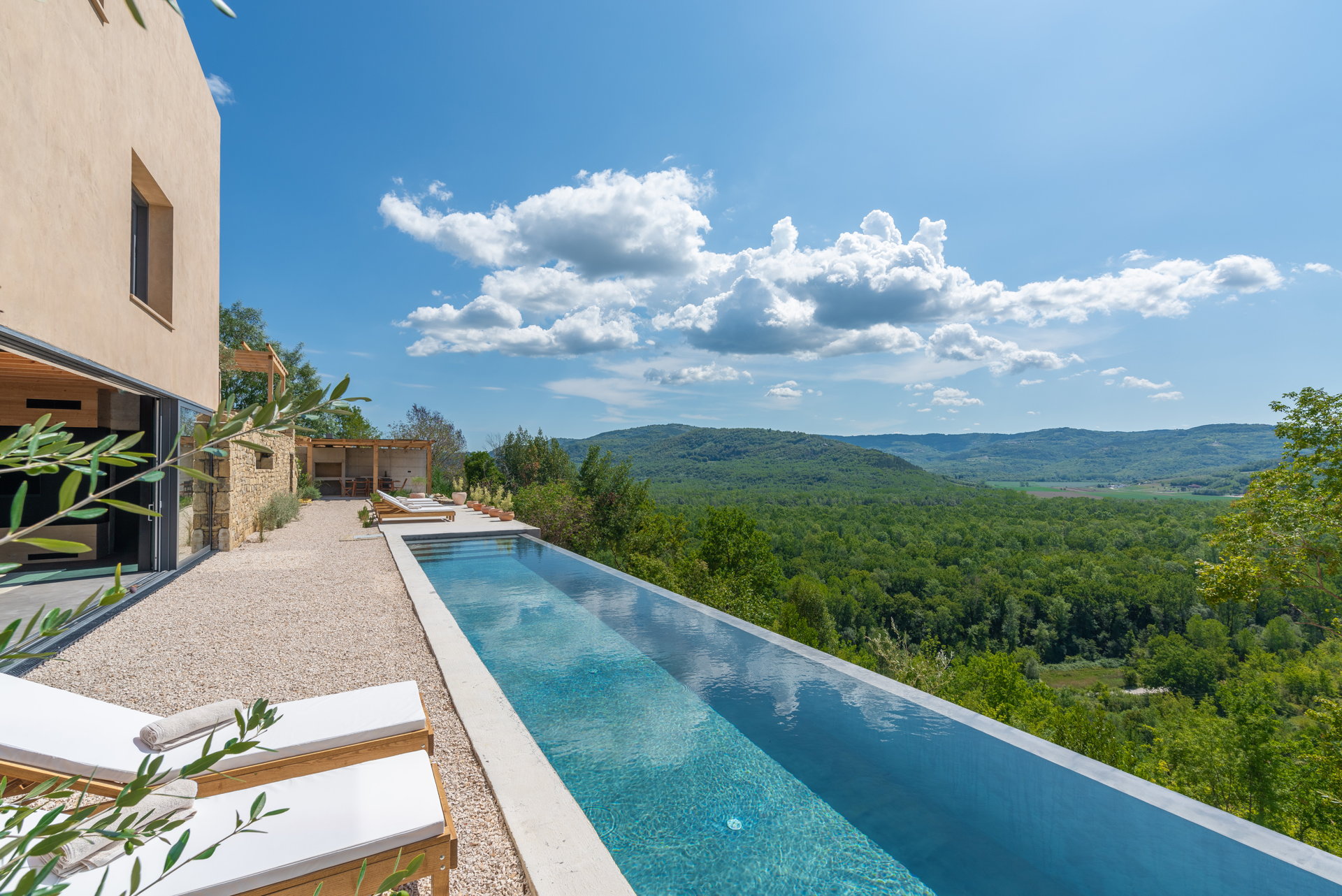 Villa Paradise Found with Pool