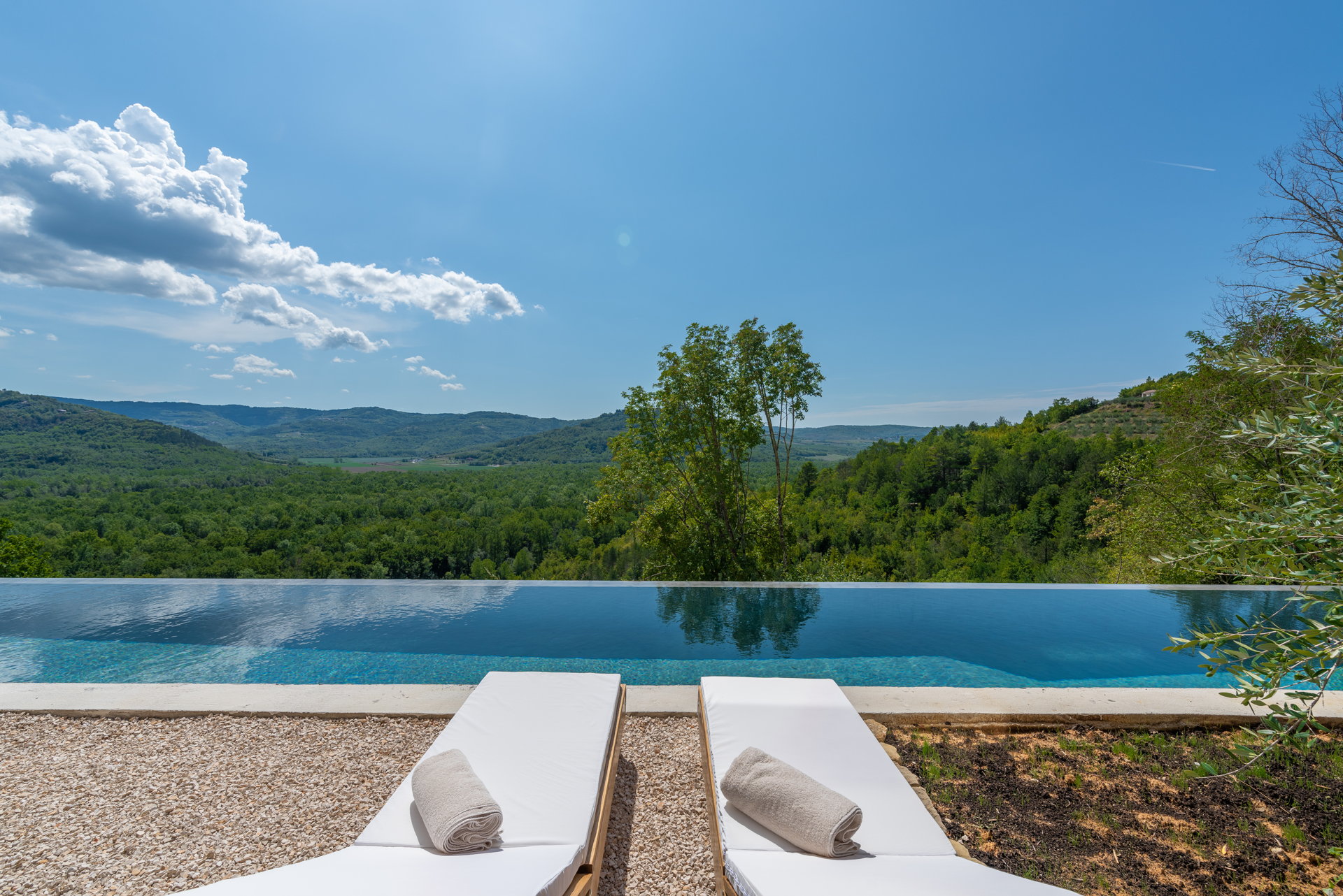 Villa Paradise Found with Pool