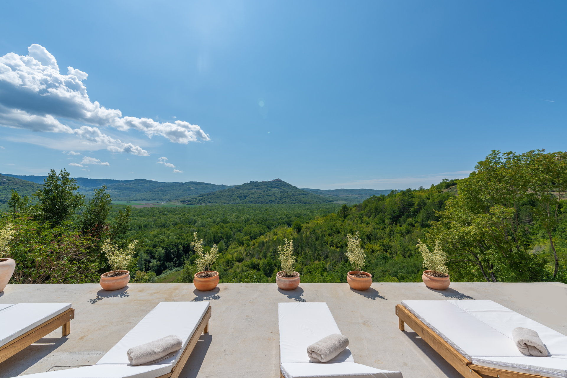 Villa Paradise Found with Pool