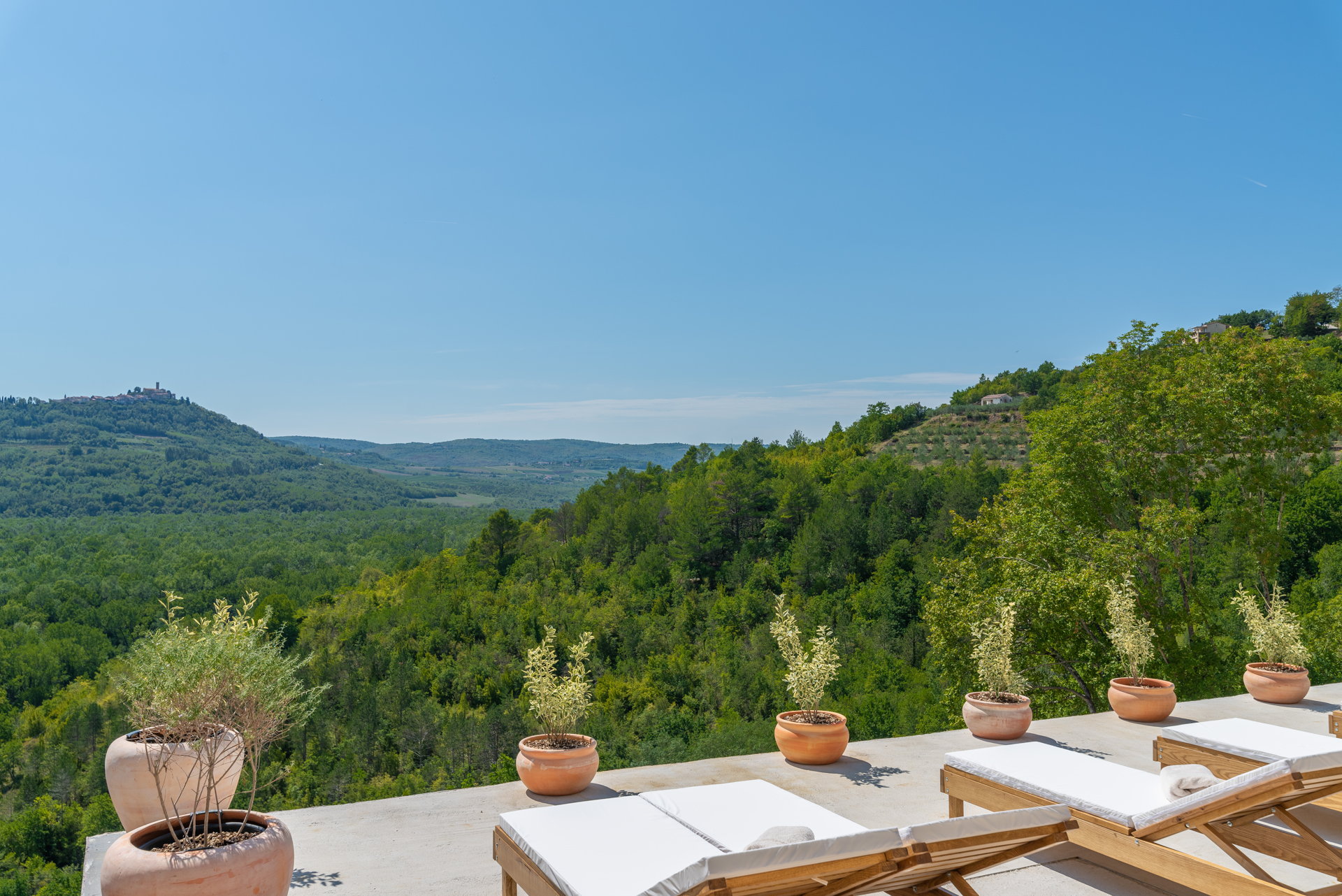 Villa Paradise Found with Pool