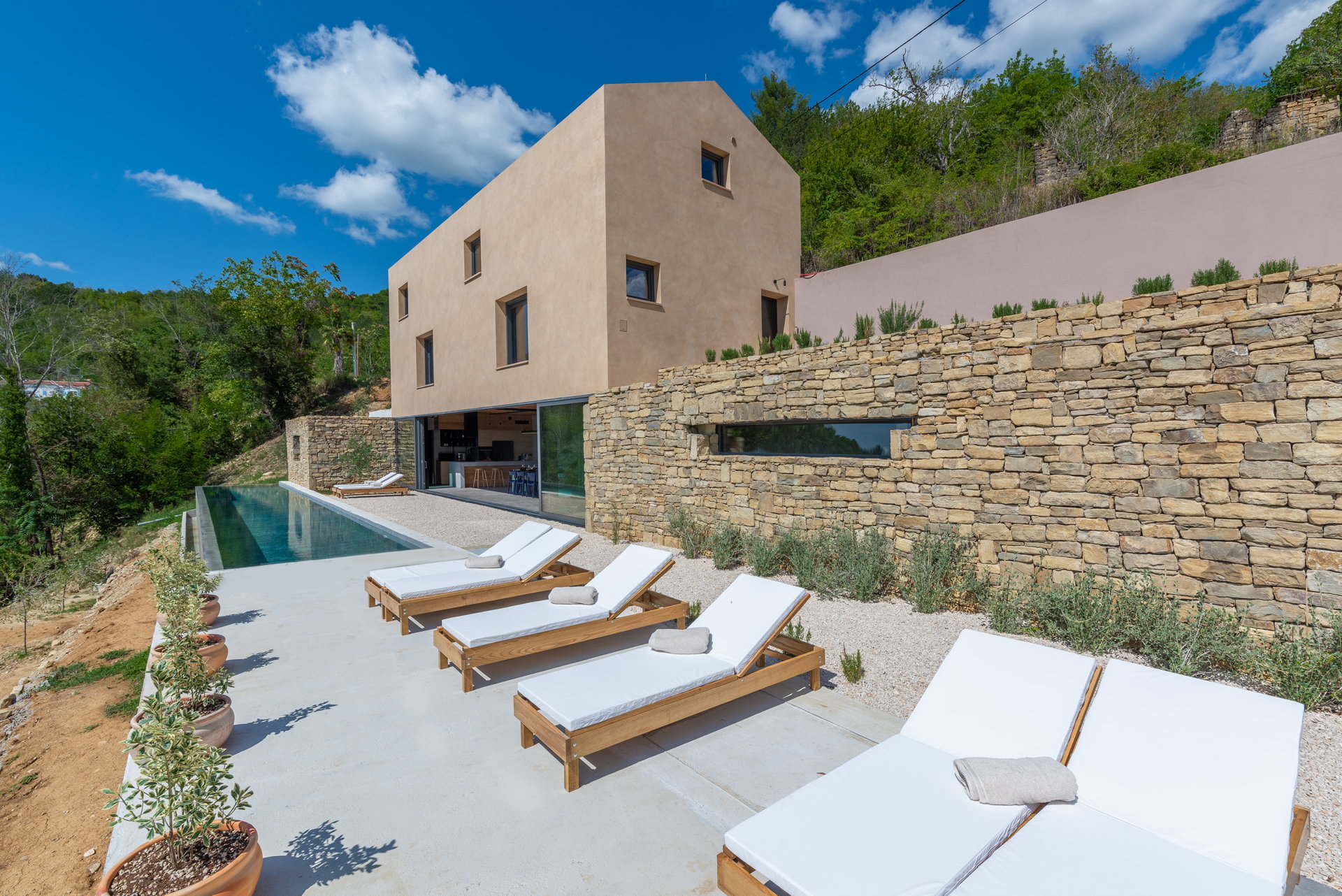 Villa Paradise Found with Pool
