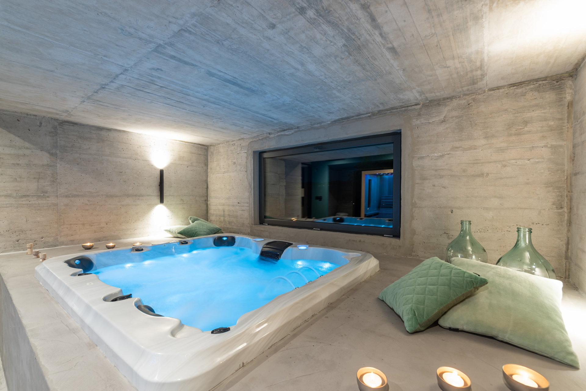 Villa Paradise Found with Pool