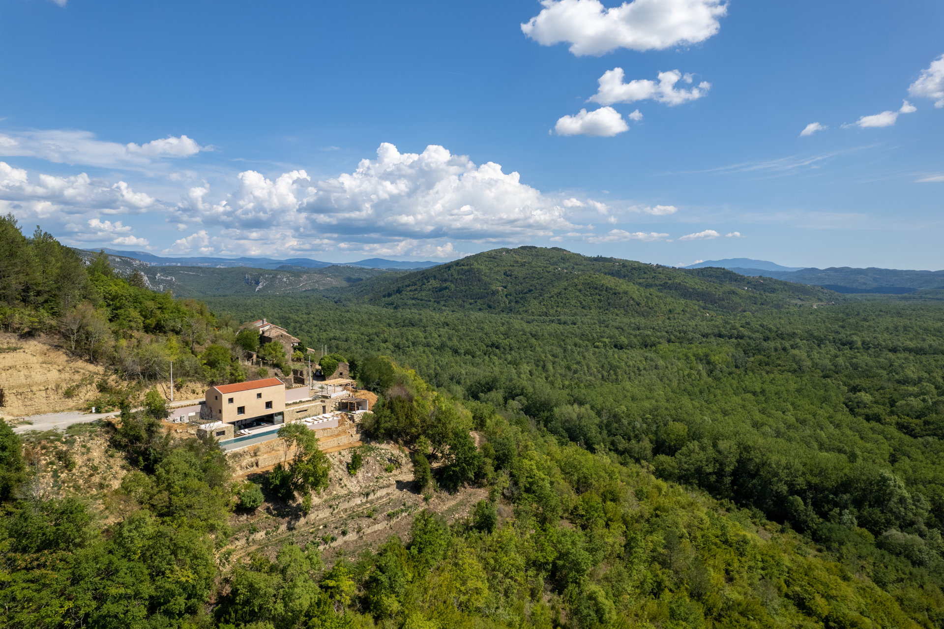 Villa Paradise Found with Pool