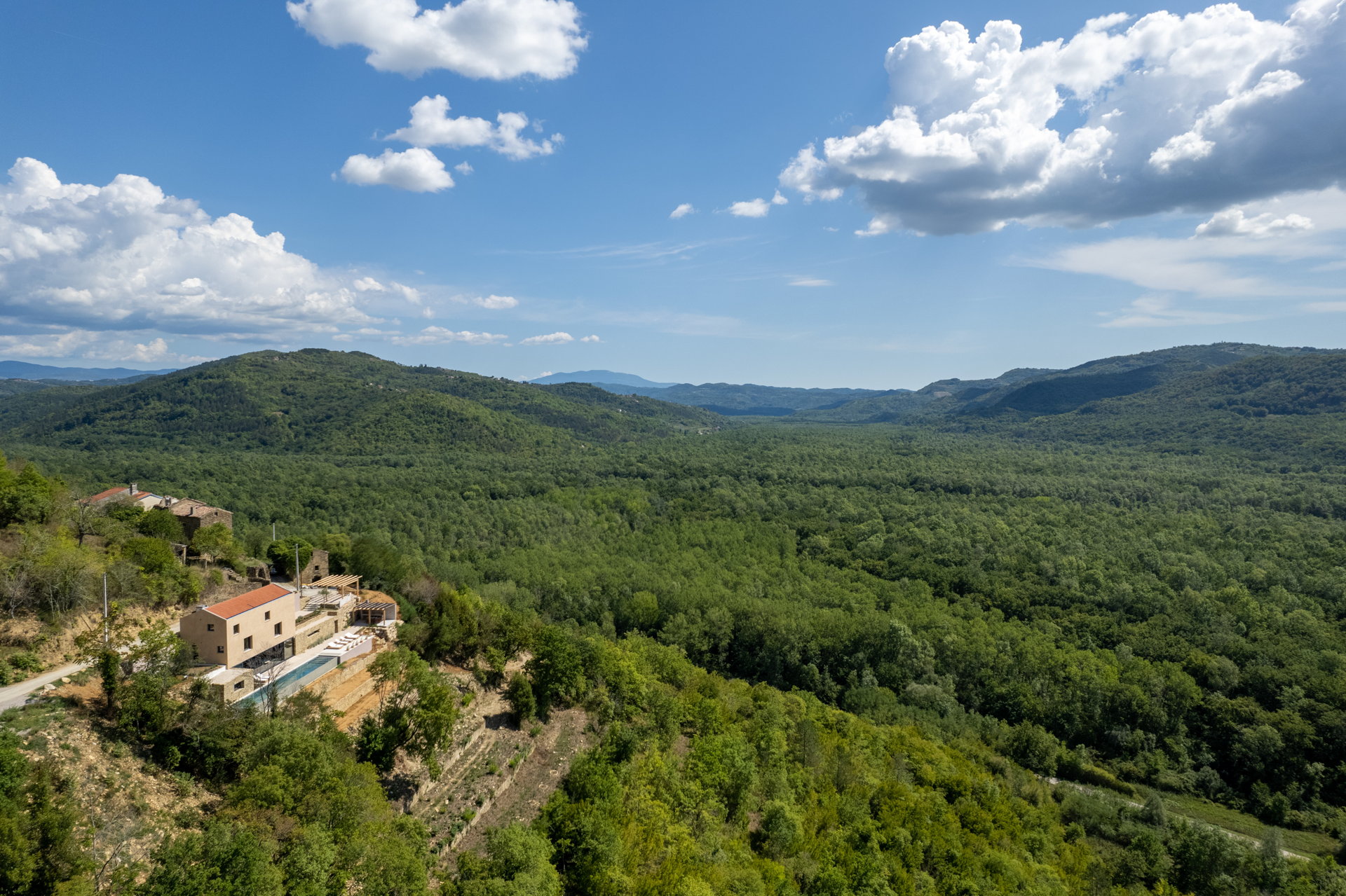 Villa Paradise Found with Pool