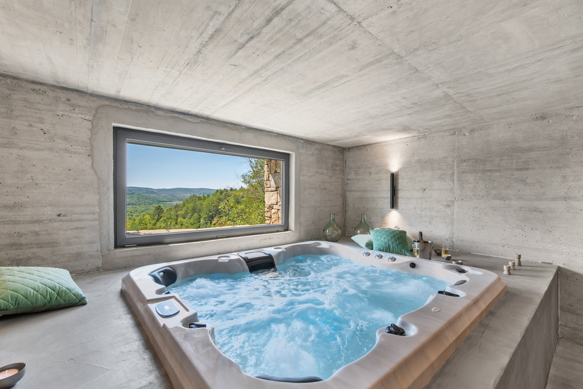 Villa Paradise Found with Pool