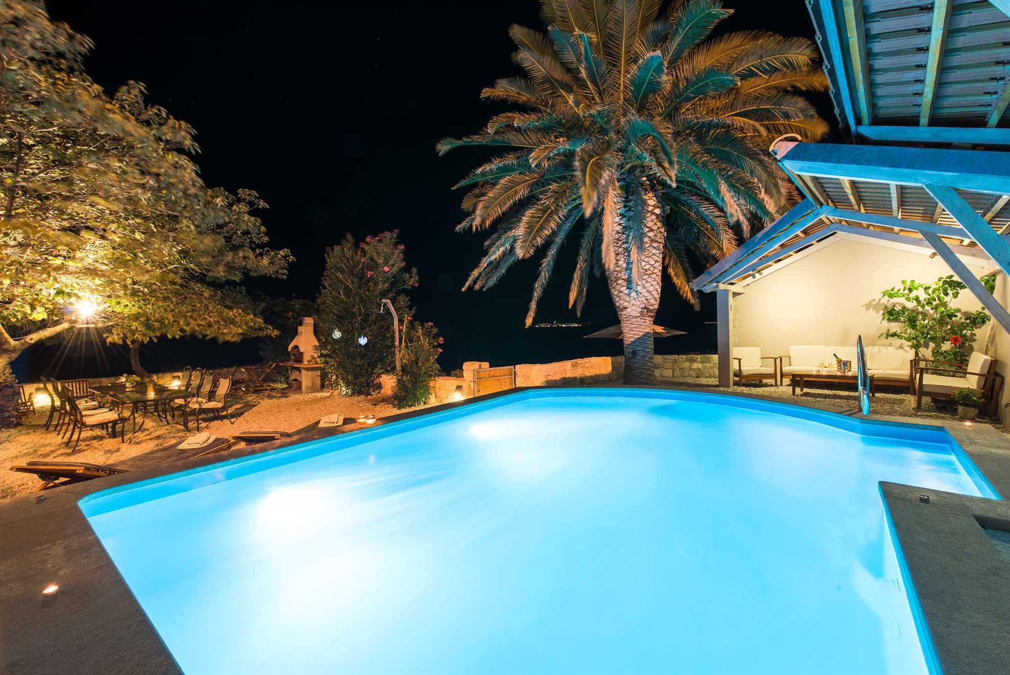 Villa de Maris with Swimming pool