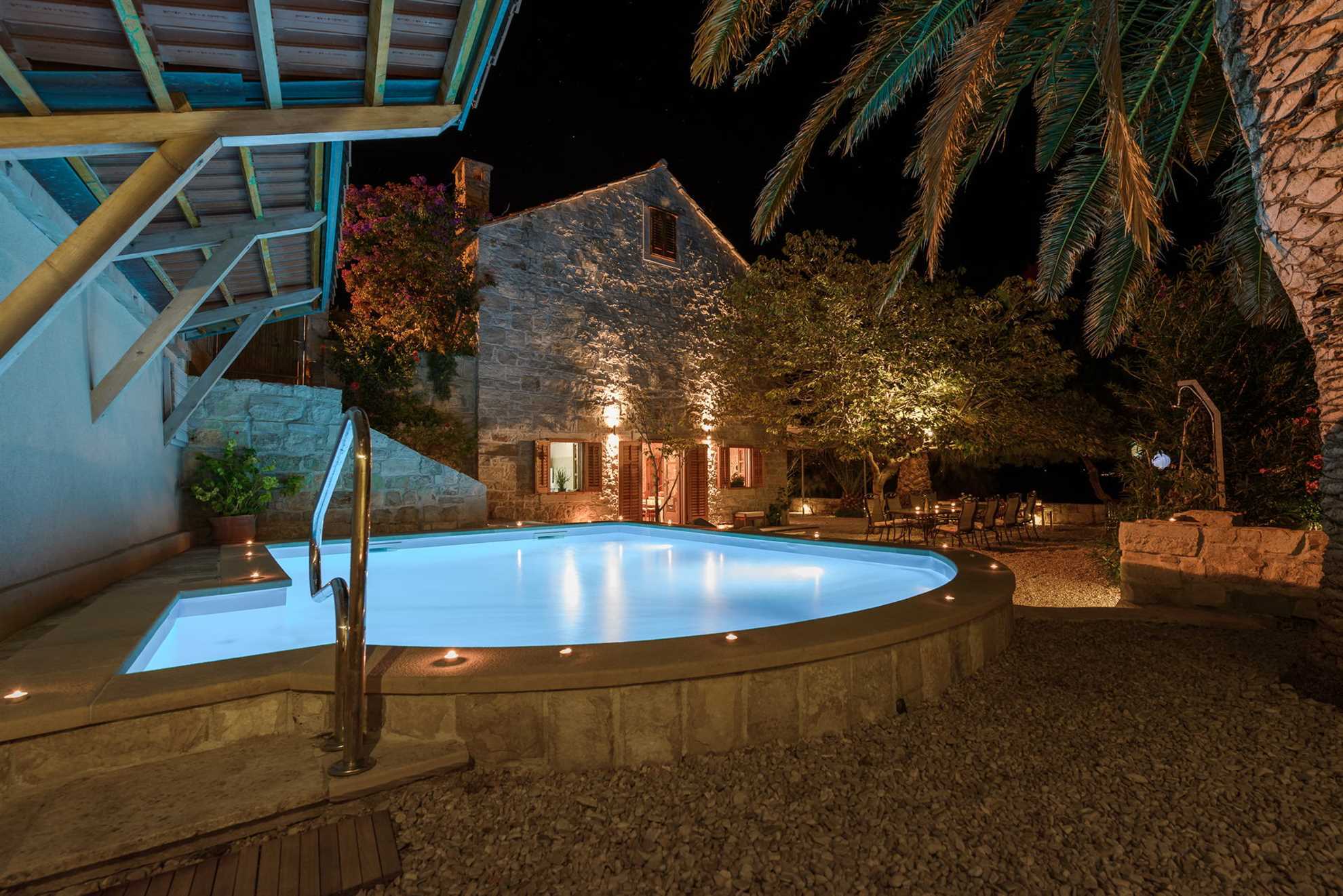 Villa de Maris with Swimming pool