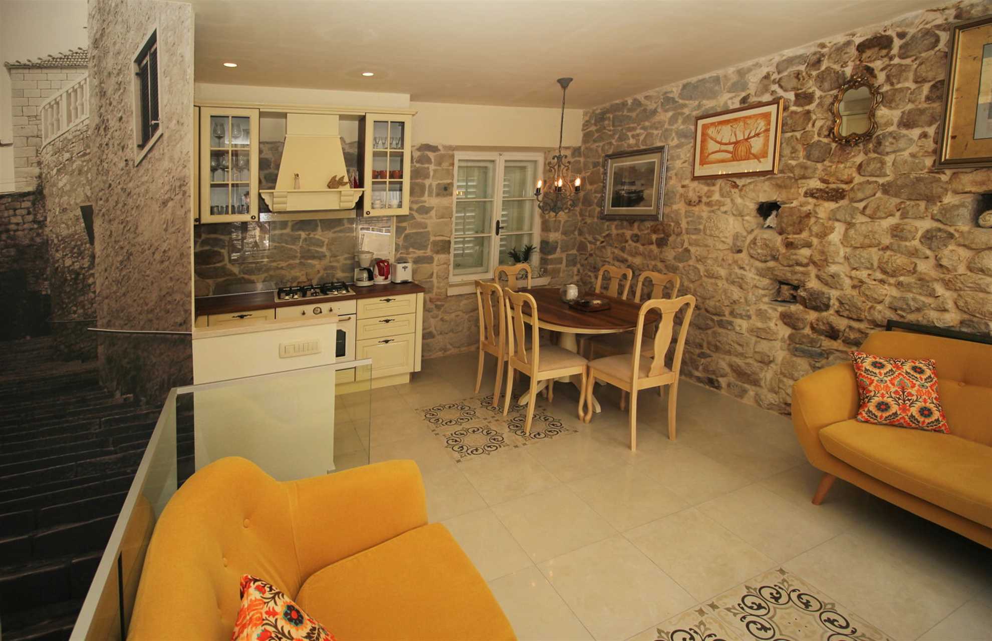 Villa Dalmatian Heritage in City Center