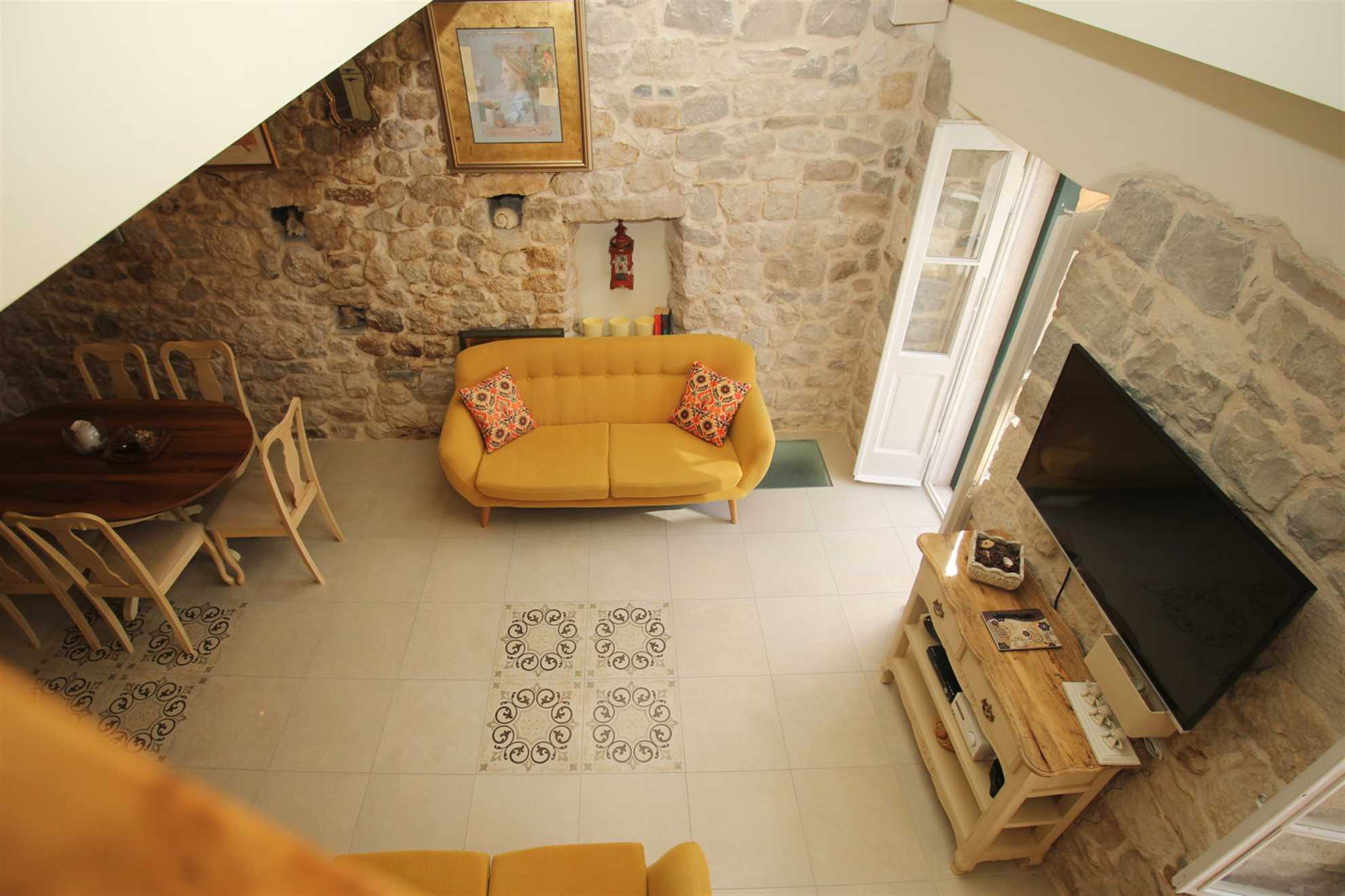 Villa Dalmatian Heritage in City Center