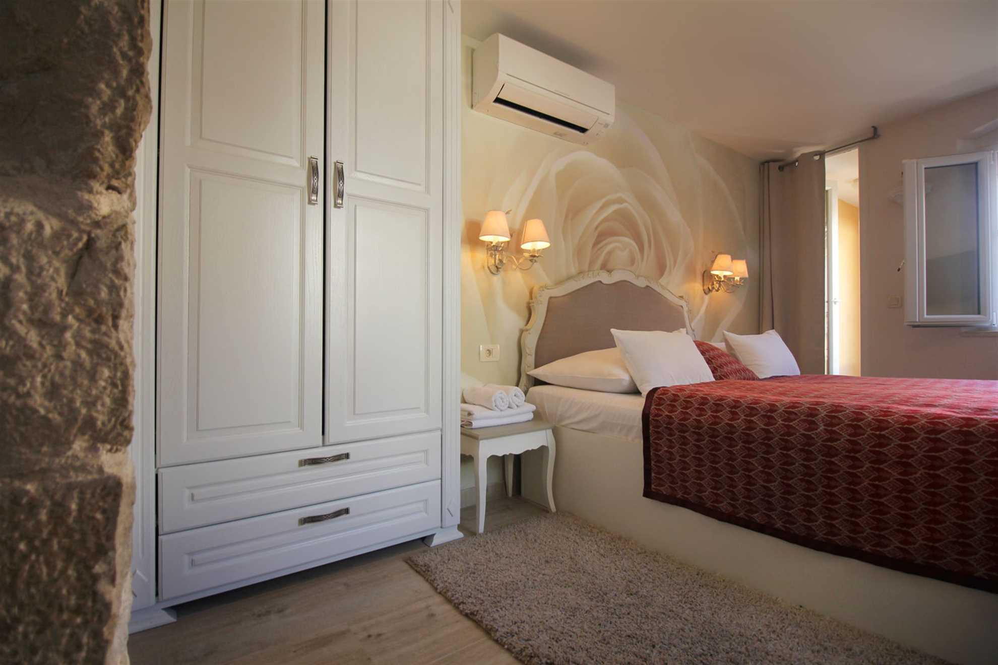 Villa Dalmatian Heritage in City Center