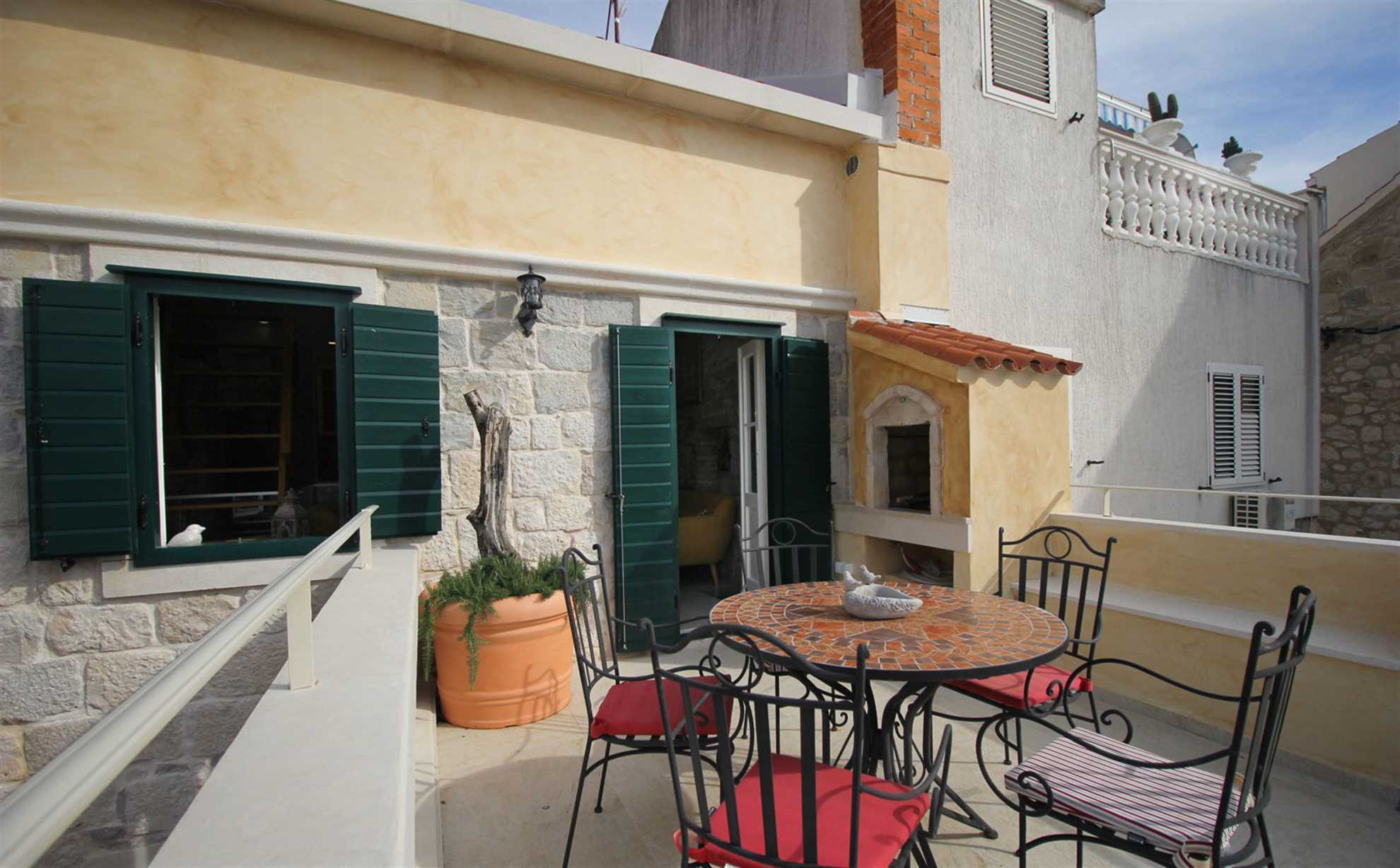 Villa Dalmatian Heritage in City Center