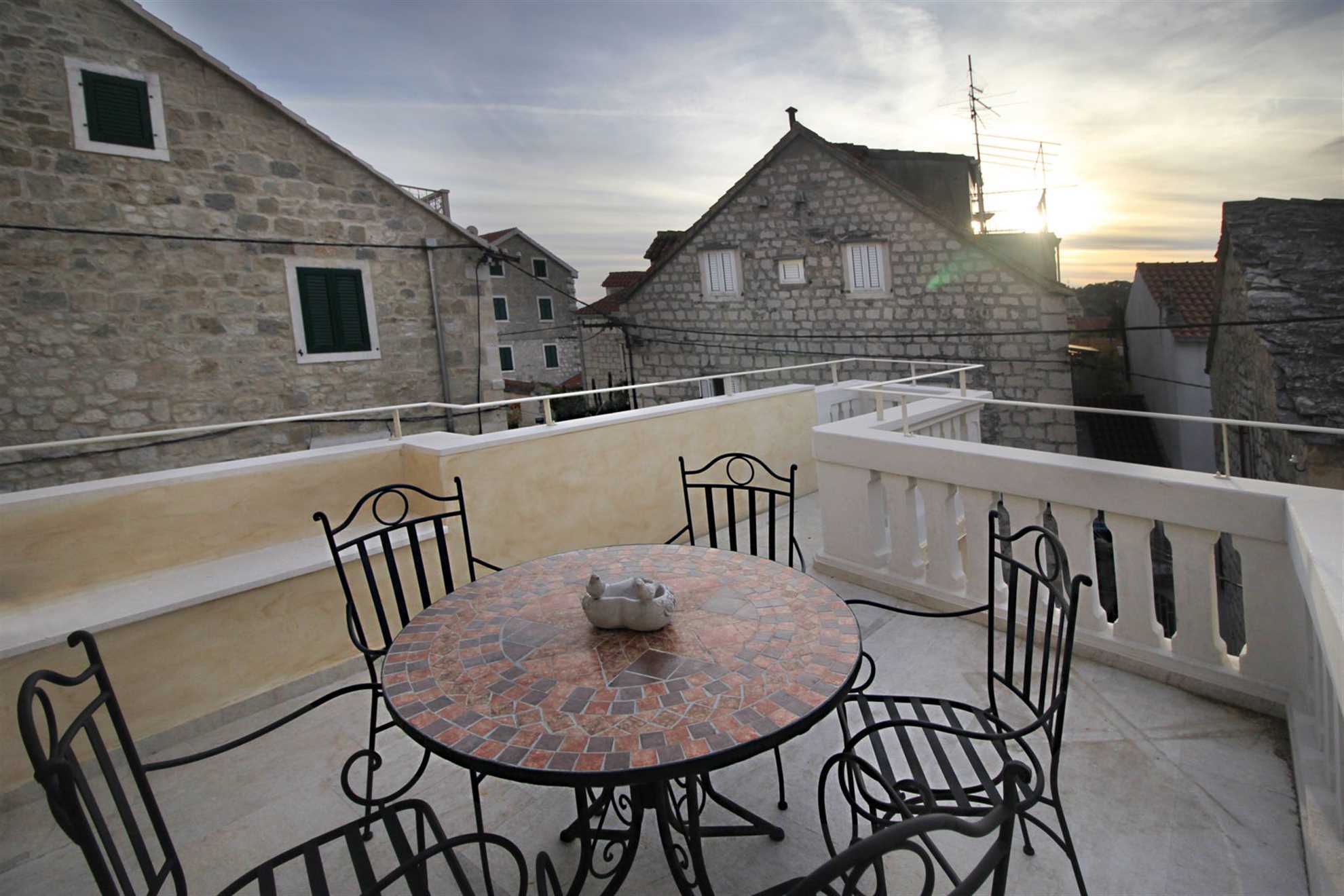 Villa Dalmatian Heritage in City Center